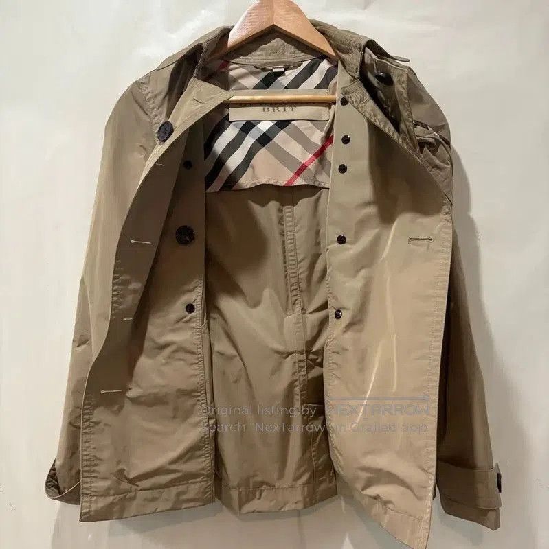 Burberry Burberry Women's Khaki Short Trench Coat. Size XXS / US 00 / IT 34 - 3 Thumbnail