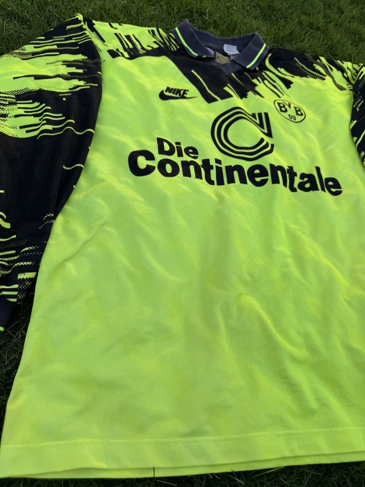 Nike BORUSSIA DORTMUND 1993 1994 SHIRT JERSEY LONG SLEEVE NIKE Size US XL / EU 56 / 4 - 7 Thumbnail