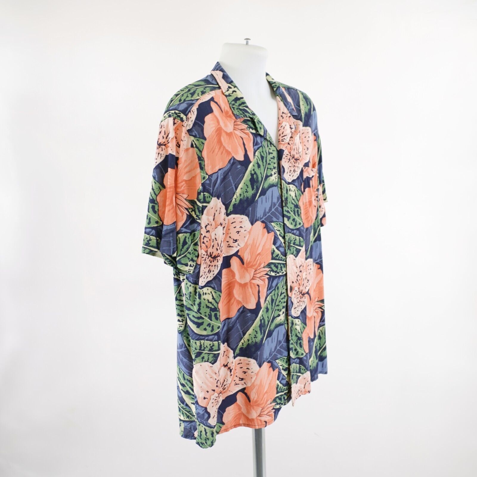 Designer Goodfellow & Co Large Blue Pink Floral Rayon Standard Hawaii Size US L / EU 52-54 / 3 - 7 Thumbnail