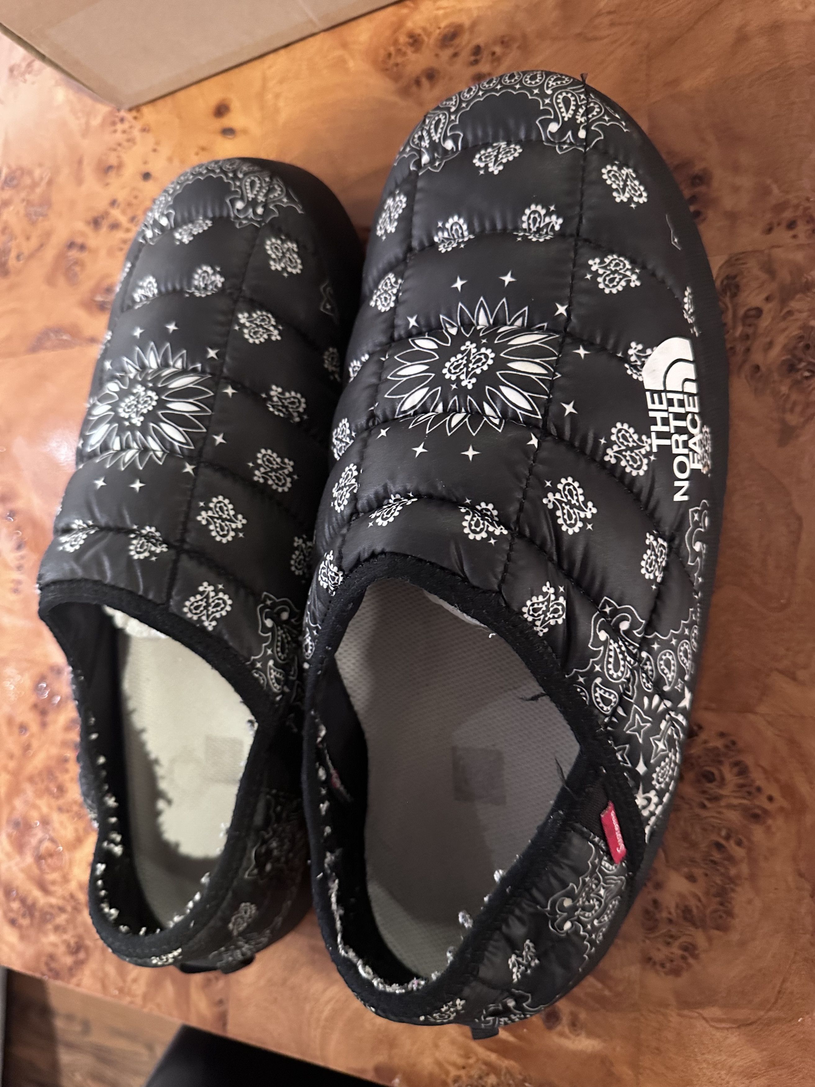 Supreme × The North Face Supreme X The North Face Traction Mule Size US 12 / EU 45 - 4 Thumbnail