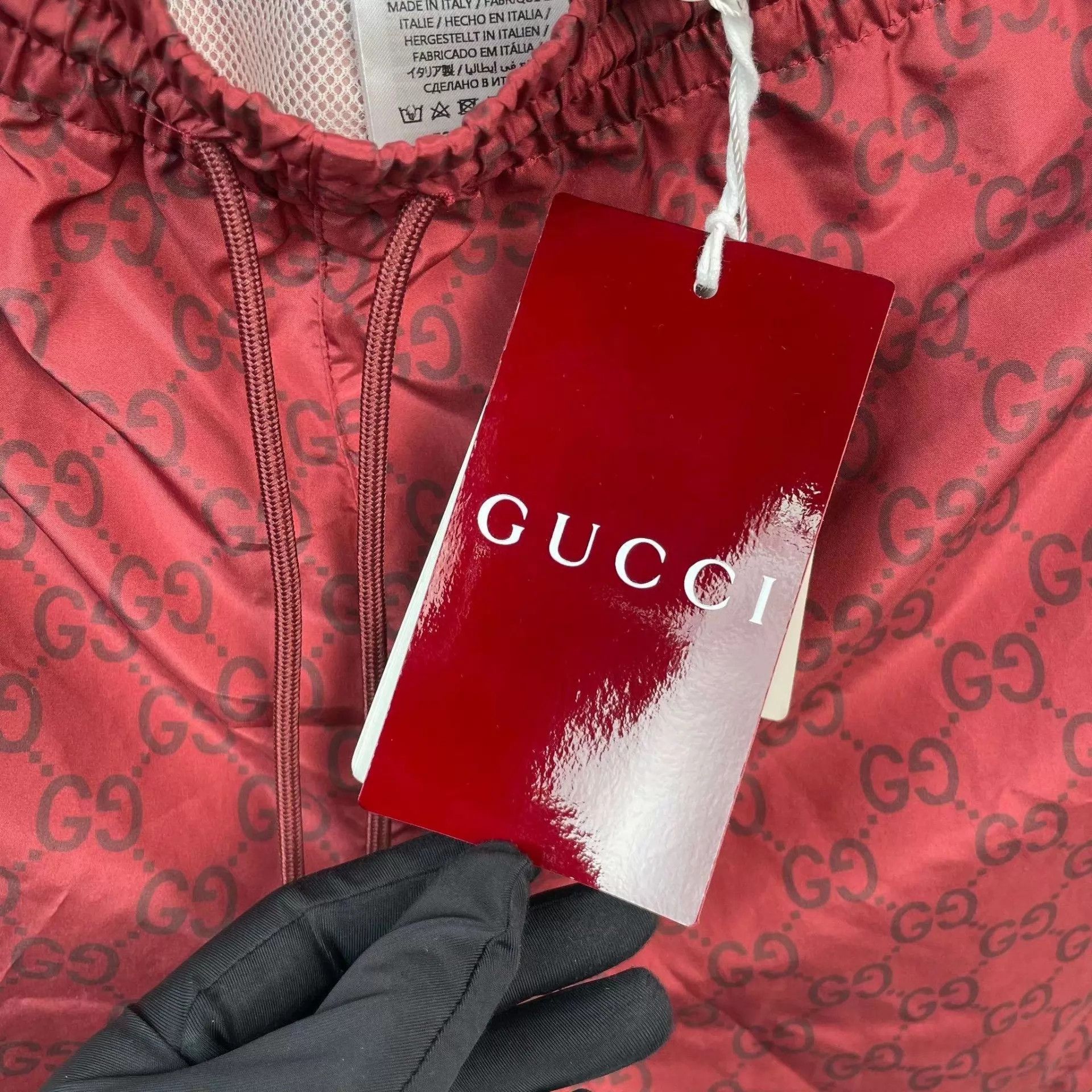 Gucci Gucci NWT GG print red 52 shorts Size US 36 / EU 52 - 5 Thumbnail