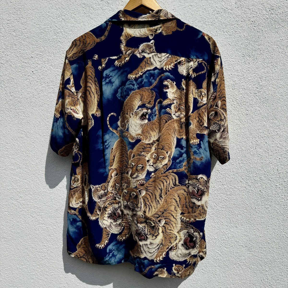 Other RARE! Toyo Ent. Sun Surf 'One Hundred Tigers' Collar Shirt Size US M / EU 48-50 / 2 - 4 Thumbnail