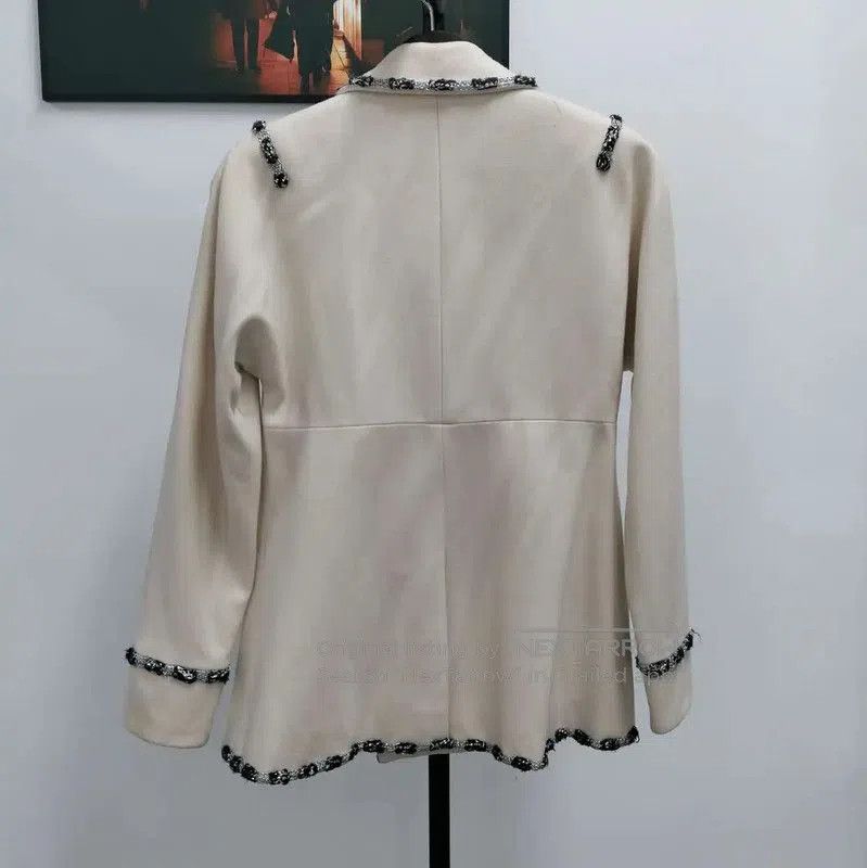 Chanel Chanel Women's Long White Coat for Spring/Fall . Size M / US 6-8 / IT 42-44 - 2 Thumbnail