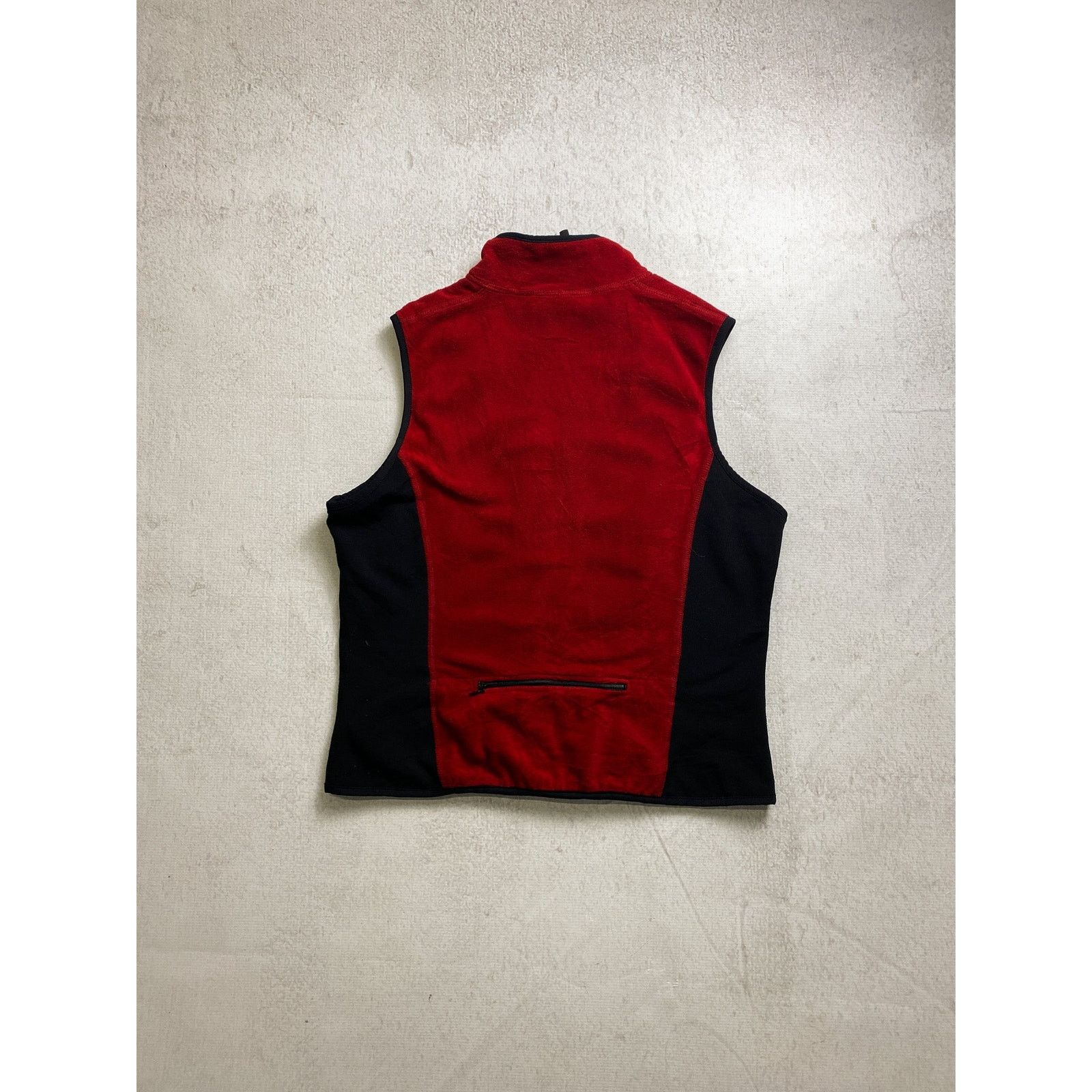 The North Face Vintage 00s The North Face Red Fleece Vest - Women's Medium Size M / US 6-8 / IT 42-44 - 2 Thumbnail