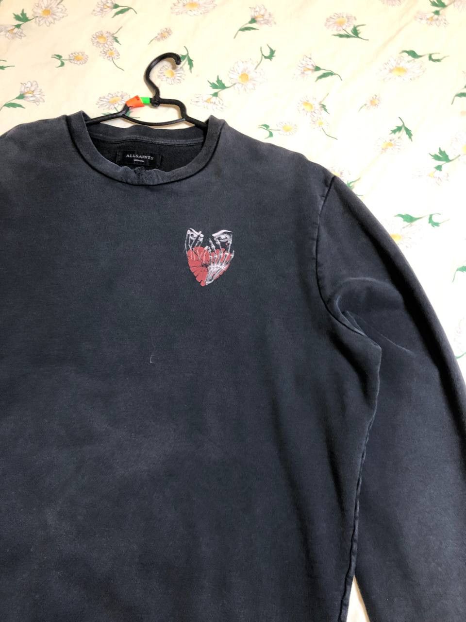 Allsaints allsaints Sweater with Heart Patch print faded sweatshirt Size M / US 6-8 / IT 42-44 - 8 Thumbnail