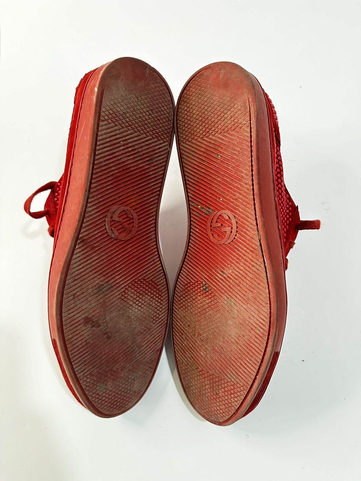 Gucci Gucci Red Suede Studded Limited Edition Low Top Sneakers. Size US 8 / EU 41 - 12 Thumbnail