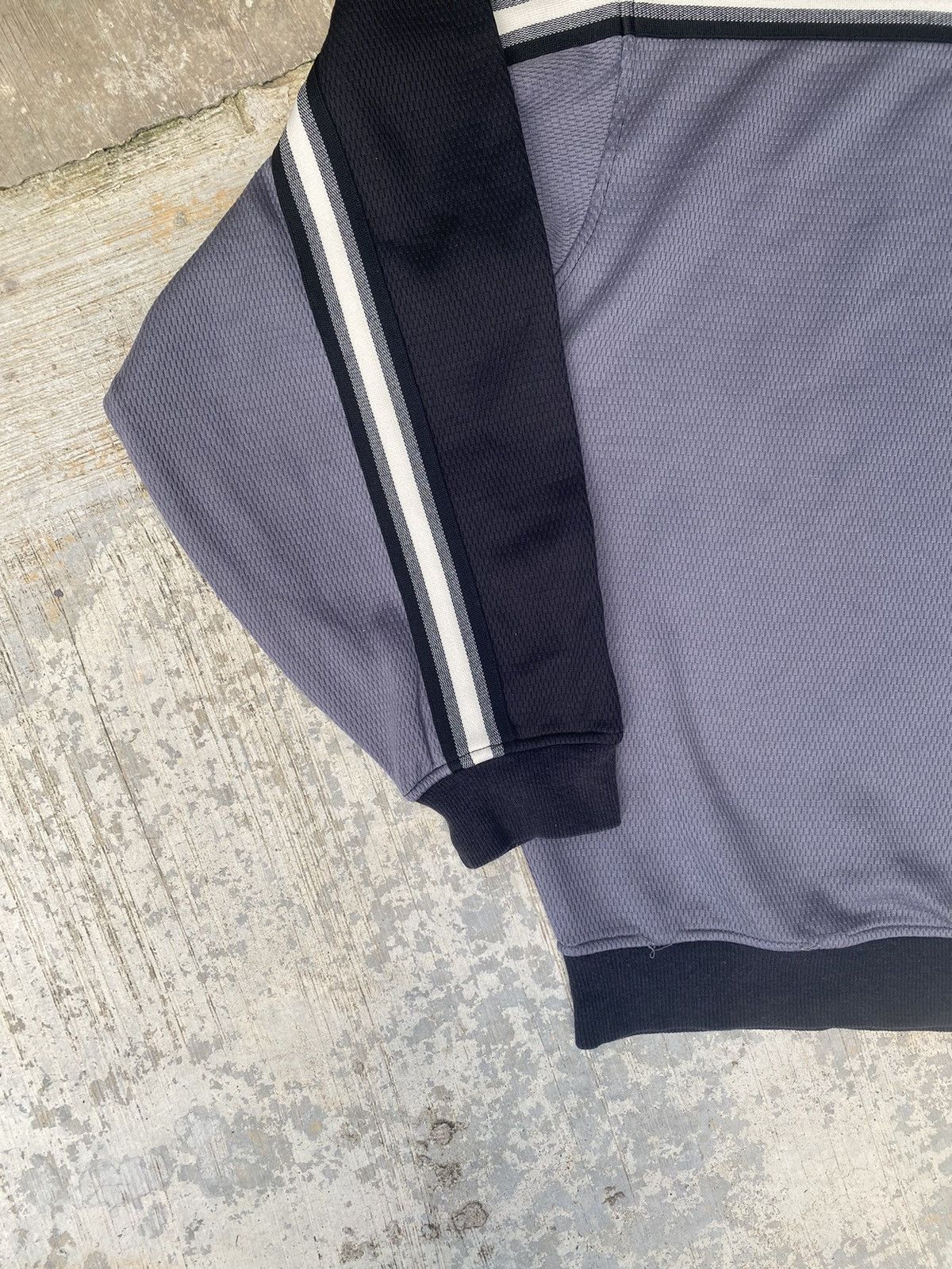 Descente × Japanese Brand × Sports Specialties Vintage Descente Golf Sweater Size US L / EU 52-54 / 3 - 4 Thumbnail