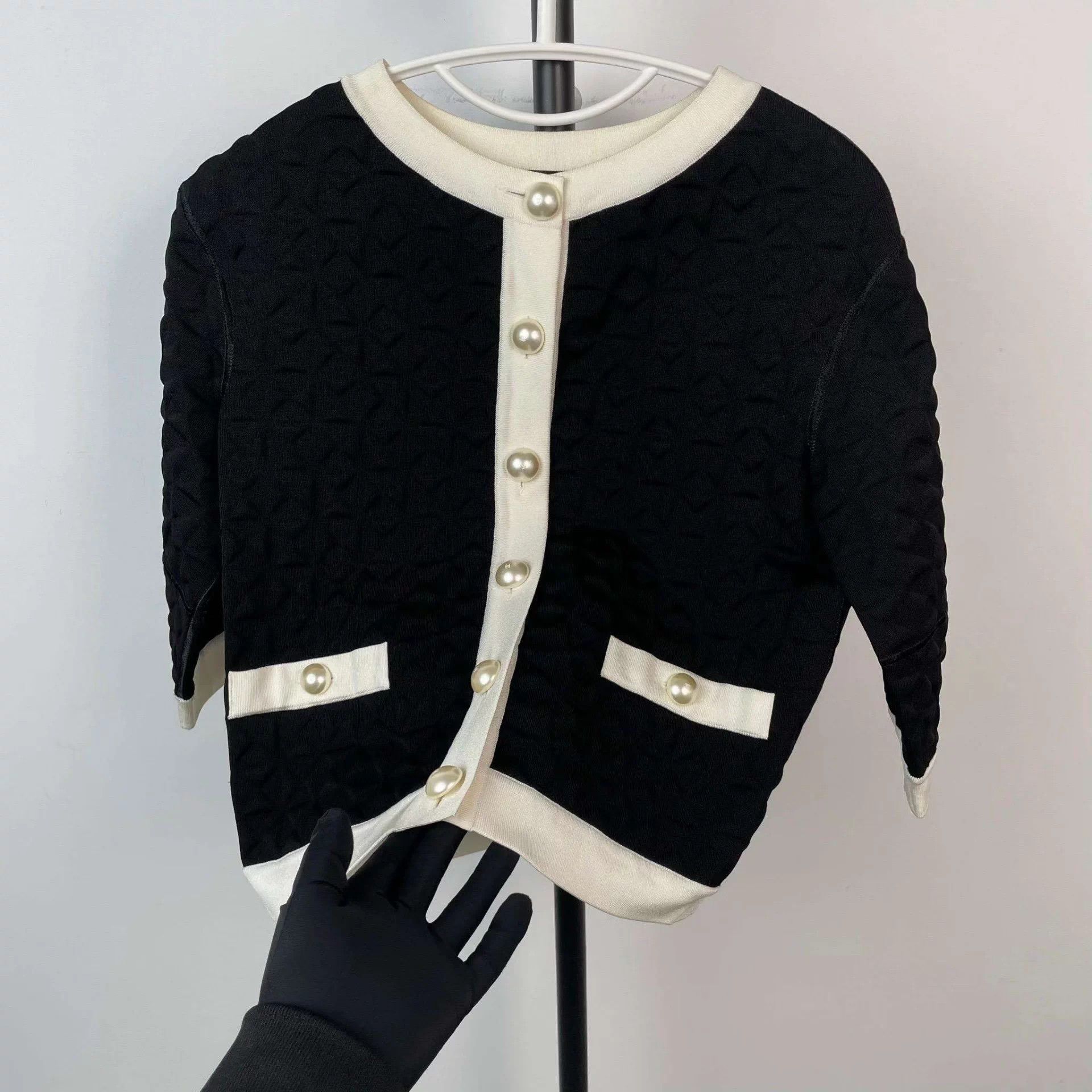 Chanel Chanel Rayon Colorblocked Jacket 36 Black/White Size XS / US 0-2 / IT 36-38 - 3 Thumbnail