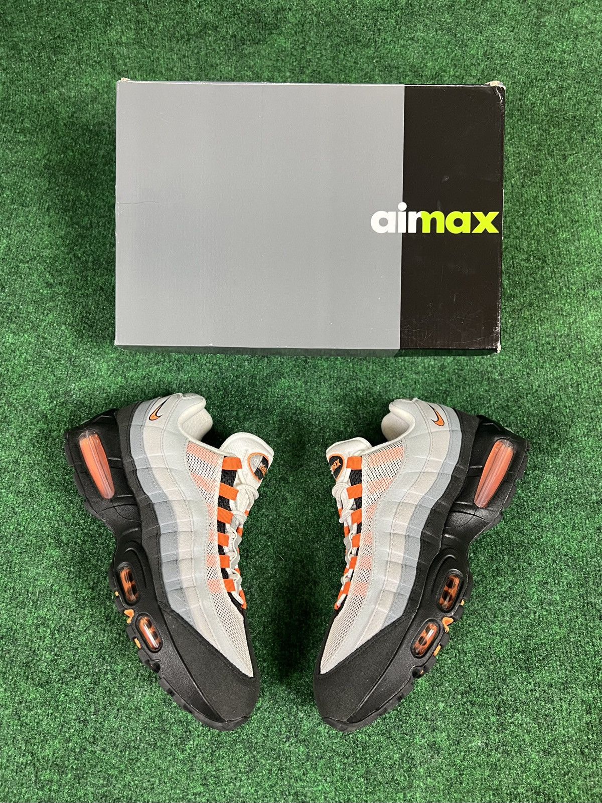 Size 9.5 - Nike Air Max 95 OG 2025 Bright Mandarin