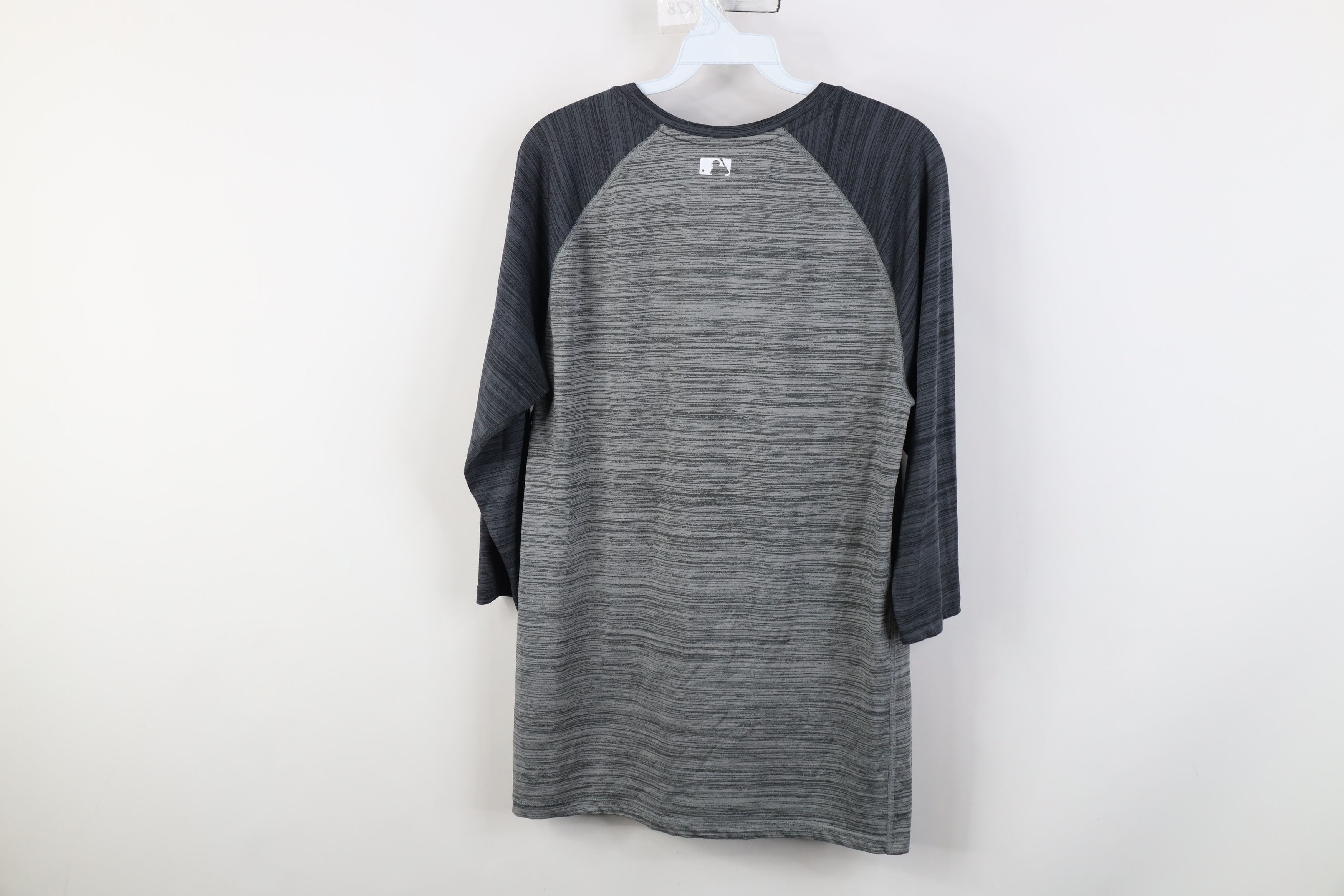 Nike Nike MLB Scott Center Swoosh 3/4 Sleeve Raglan T-Shirt Gray Size US S / EU 44-46 / 1 - 11 Thumbnail