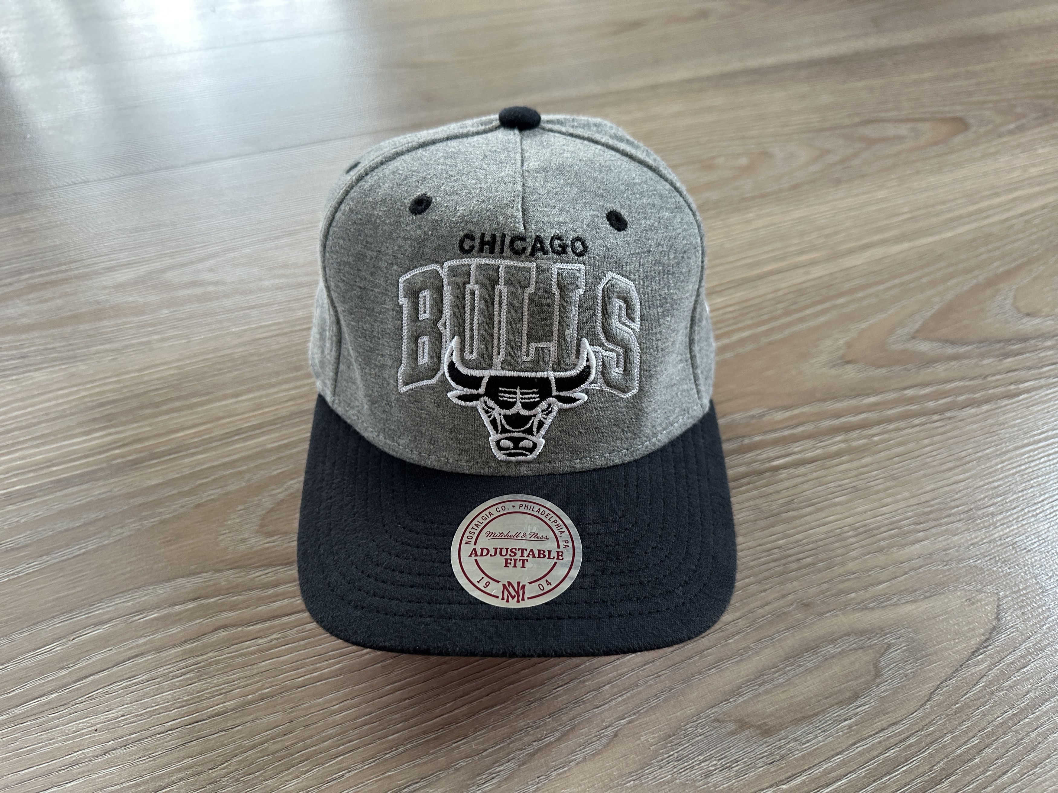 Mitchell & Ness × NBA Vintage Chicago Bulls Mitchell & Ness Grey Snapback 2013 Size ONE SIZE - 4 Thumbnail
