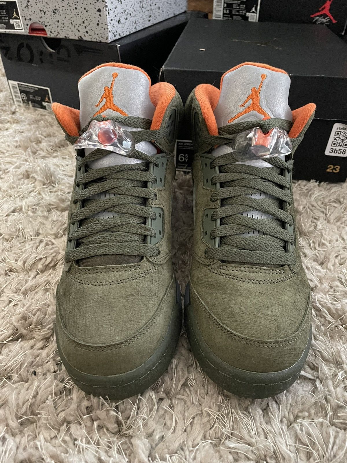 Jordan Brand Jordan 5 Olive Size US 6.5 / EU 39-40 - 4 Thumbnail