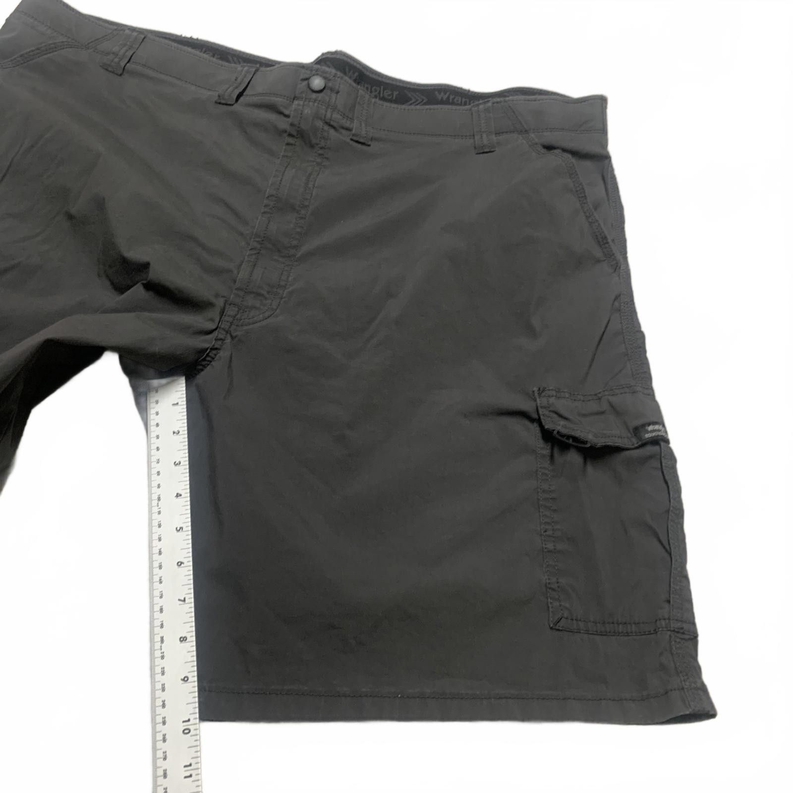 Wrangler Wrangler Men's Sz 48 Gray Cargo Shorts W49 Size US 44 / EU 60 - 7 Thumbnail