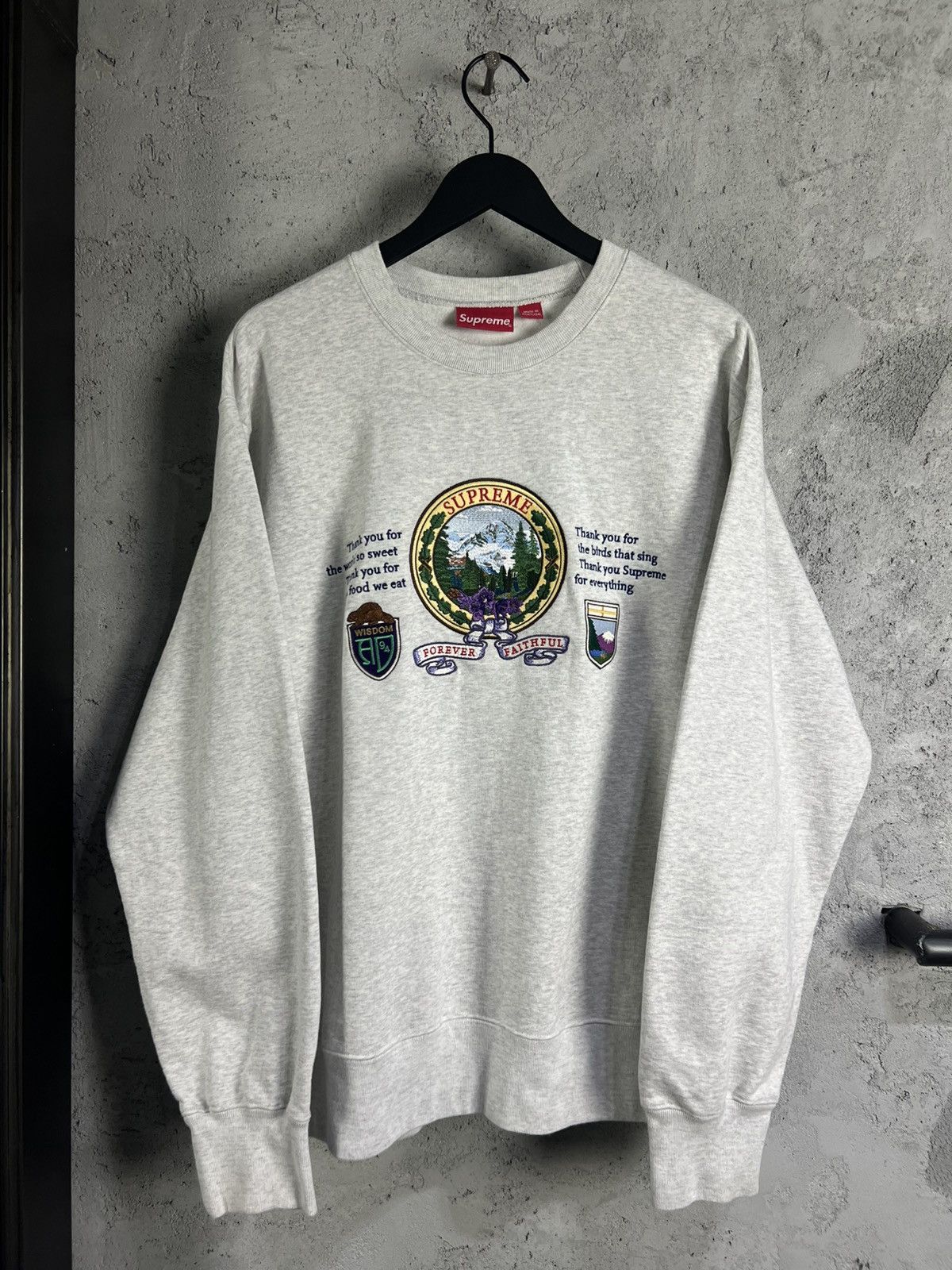 Supreme Supreme Mountain Grey Crewneck XL Size US XL / EU 56 / 4 - 4 Thumbnail