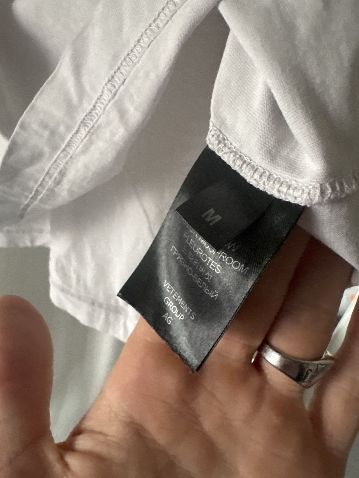 Vetements Vetements Limited Edition / World Tour Tee Size US M / EU 48-50 / 2 - 4 Thumbnail