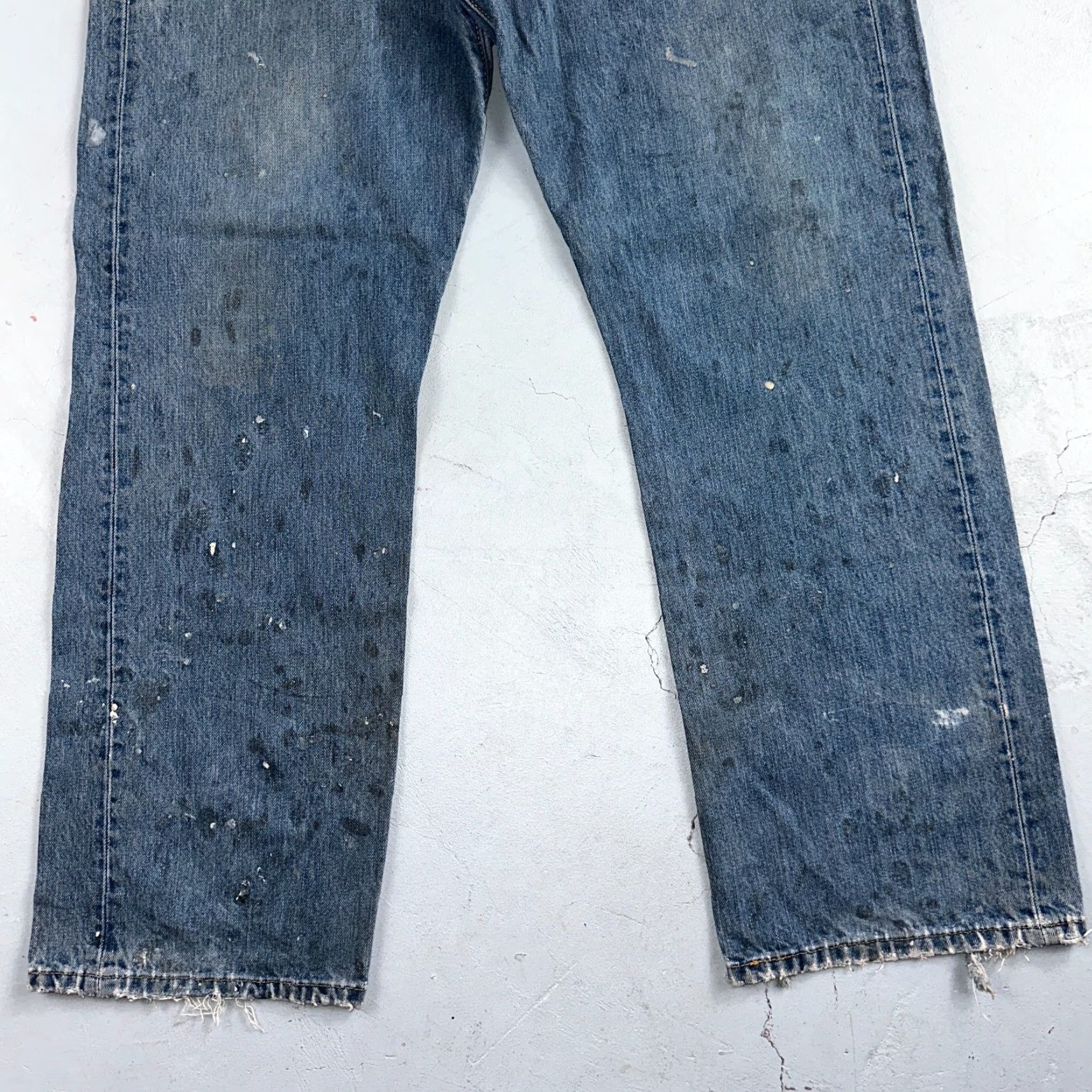 Levi's VINTAGE Levi's 501 Jeans 90s Straight Leg Denim Blue Light Wash 40x32 Mens Size US 40 / EU 56 - 3 Thumbnail