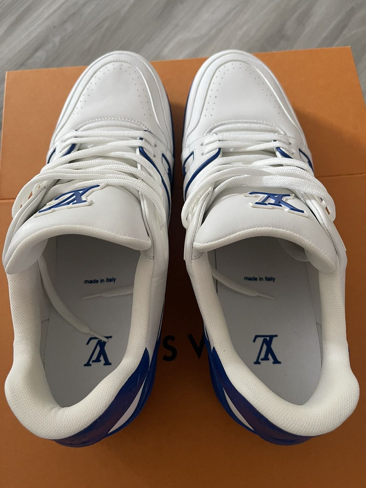 Louis Vuitton 2021 Louis Vuitton Trainer Low 'Signature - White Blue' Size US 11 / EU 44 - 12 Thumbnail