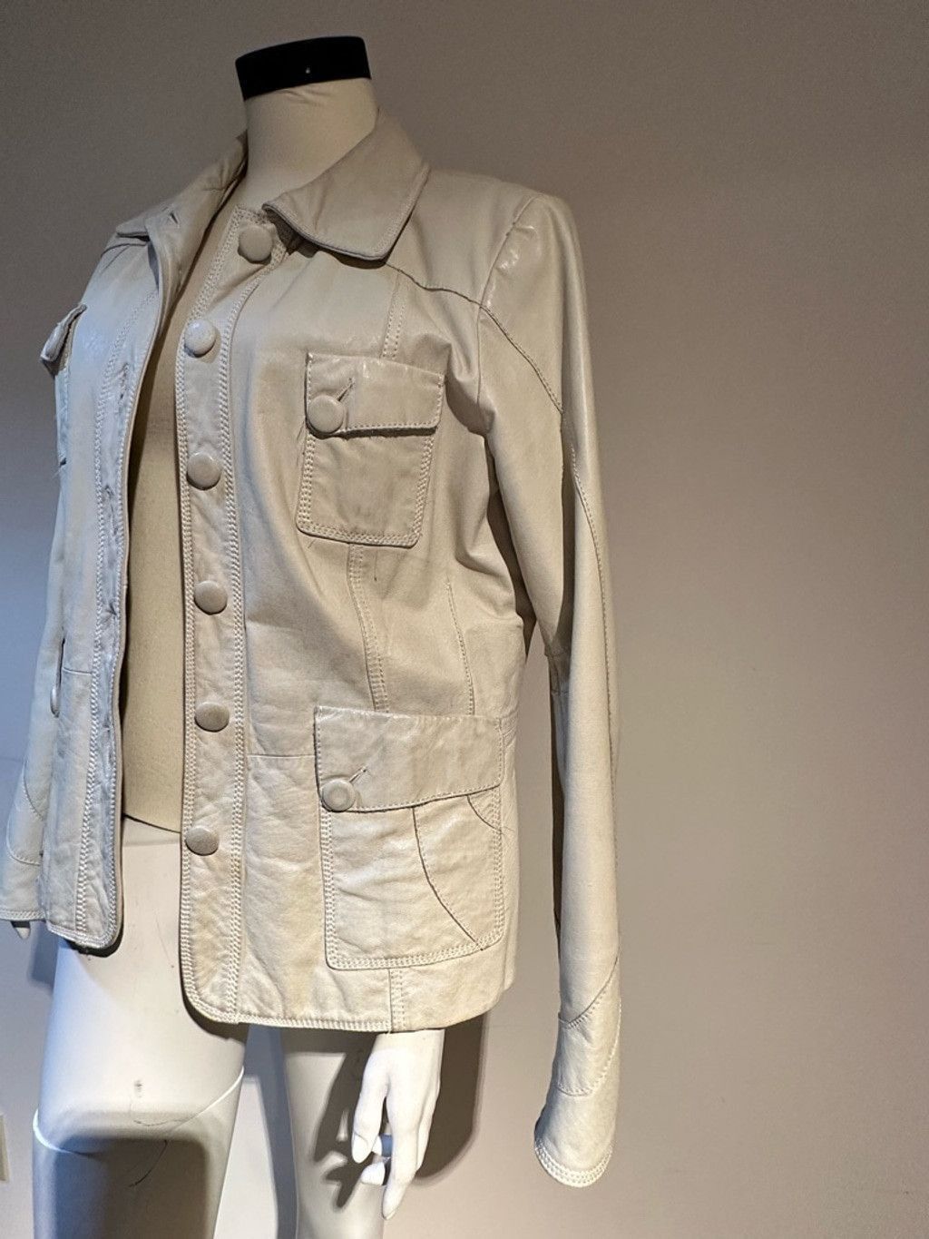 Danier Danier genuine leather off white size L, Size L / US 10 / IT 46 - 3 Thumbnail