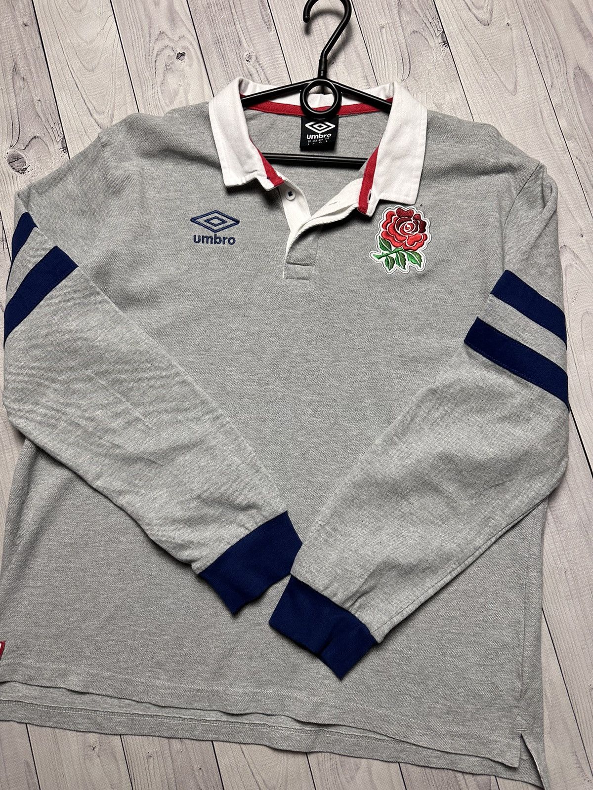 Vintage Rugby England Umbro jersey size M/L Size US M / EU 48-50 / 2 - 4 Thumbnail