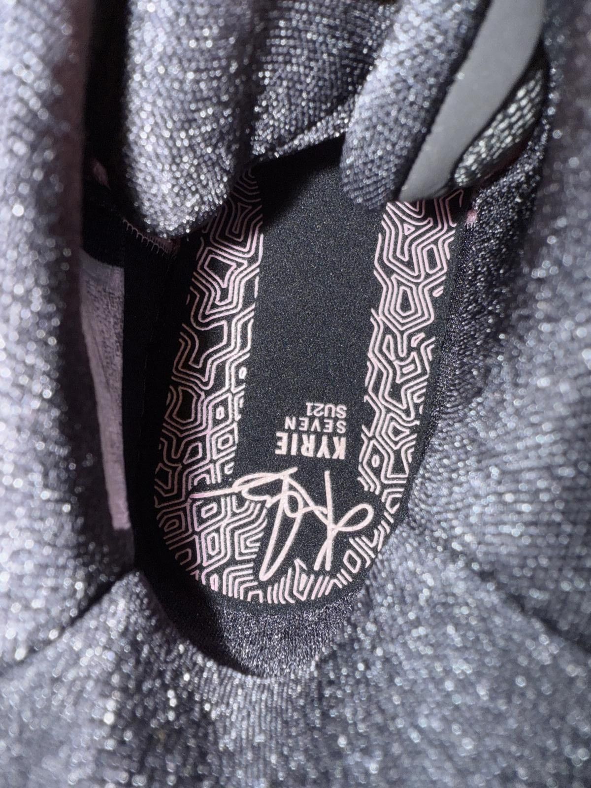 Nike Nike Kyrie 7 Ripple Effect (GS) Size US 6 / EU 39 - 9 Thumbnail