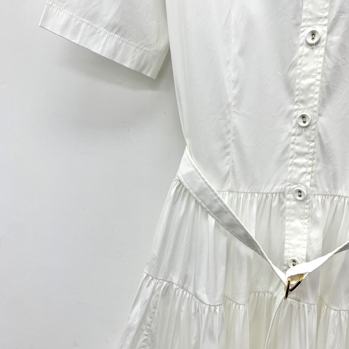 Louis Vuitton Louis Vuitton White Lapel Short Sleeve Pleated Dress K26WX Size XS / US 0-2 / IT 36-38 - 4 Thumbnail
