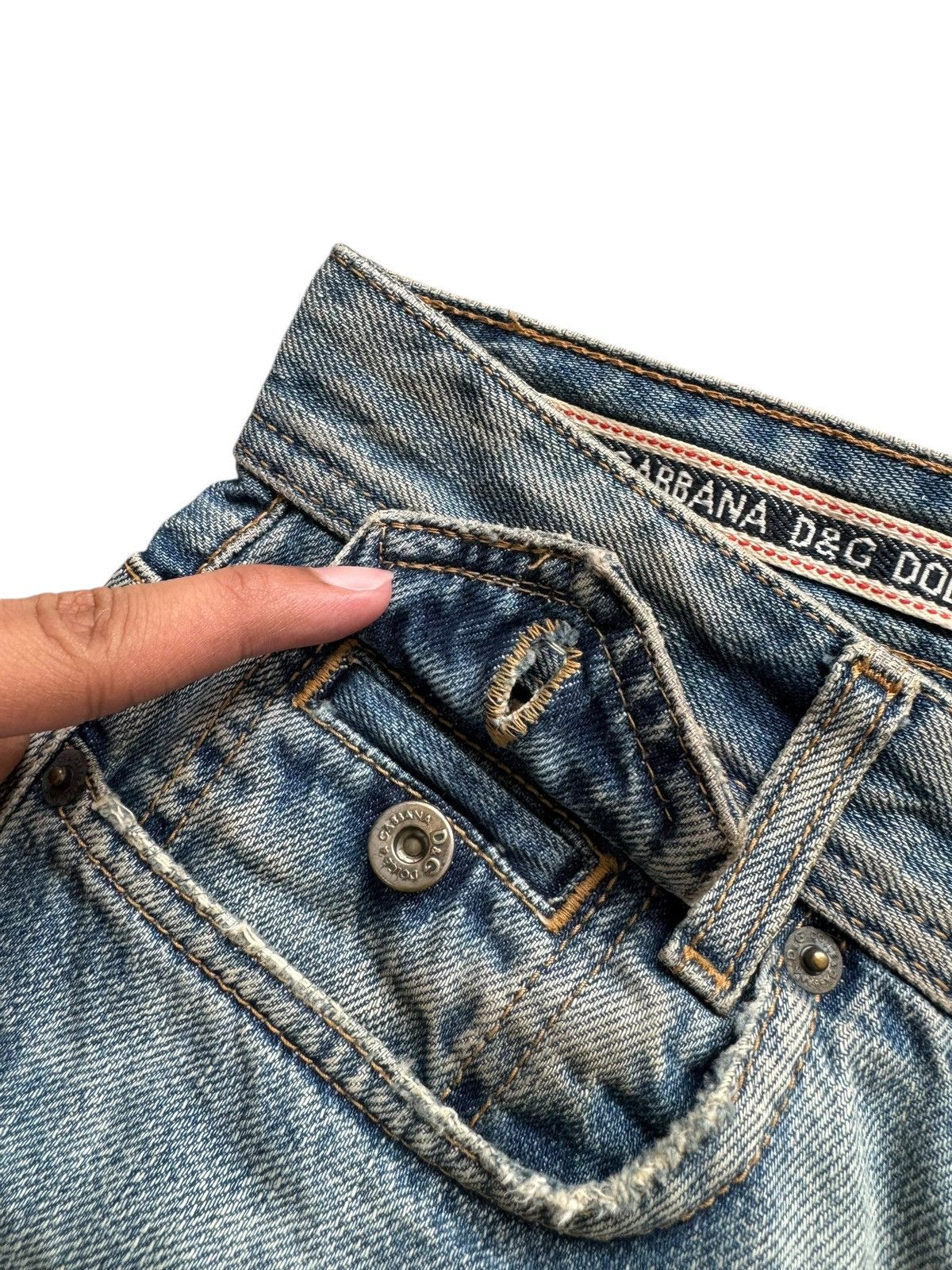 Dolce & Gabbana Vintage Dolce & Gabbana Distressed Ripped Shorts Jeans Size US 30 / EU 46 - 10 Thumbnail