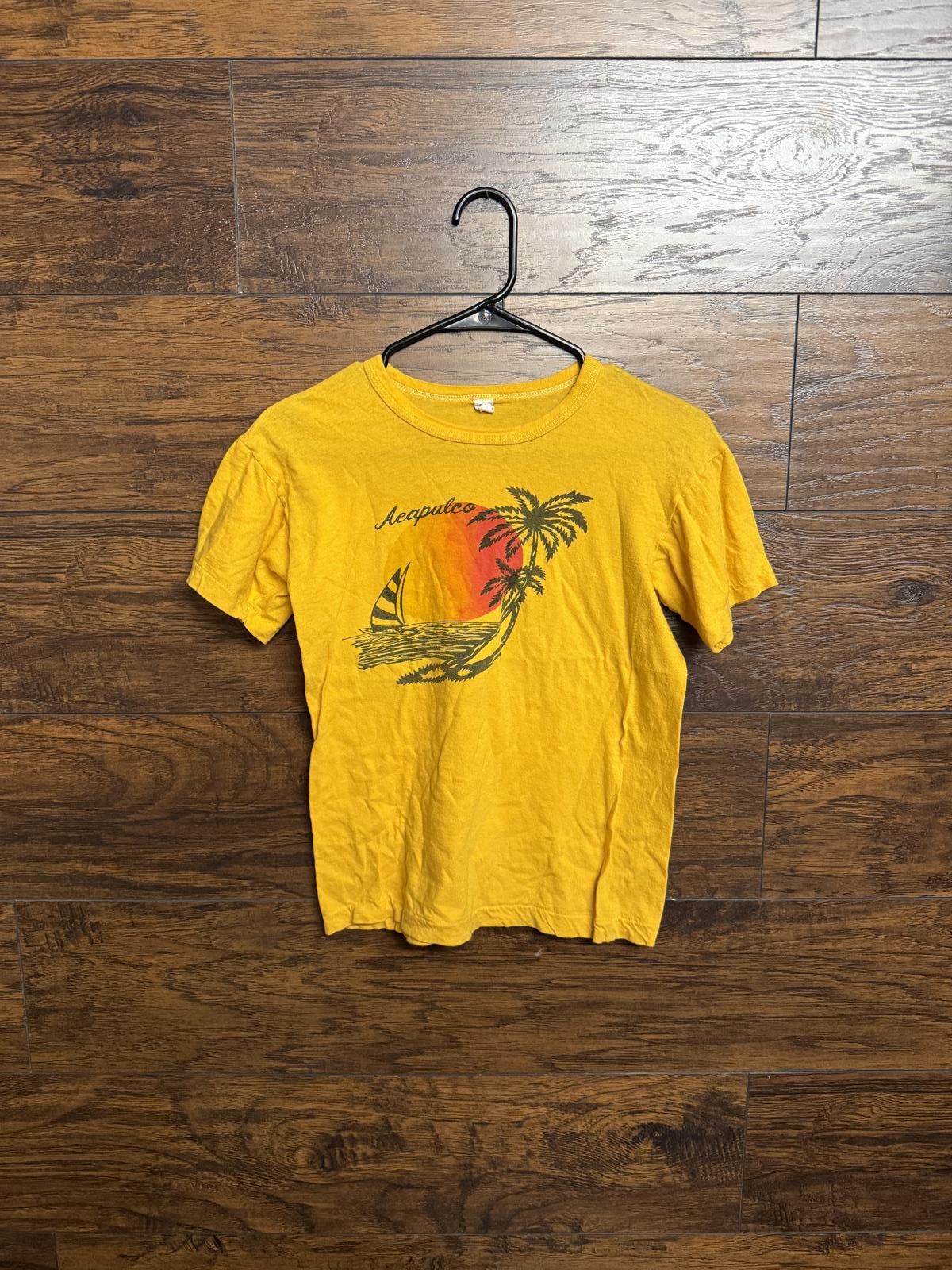 Designer Vintage Acapulco Beach T-shirt Junior / Womens Tee - S Size S / US 4 / IT 40 - 1 Thumbnail