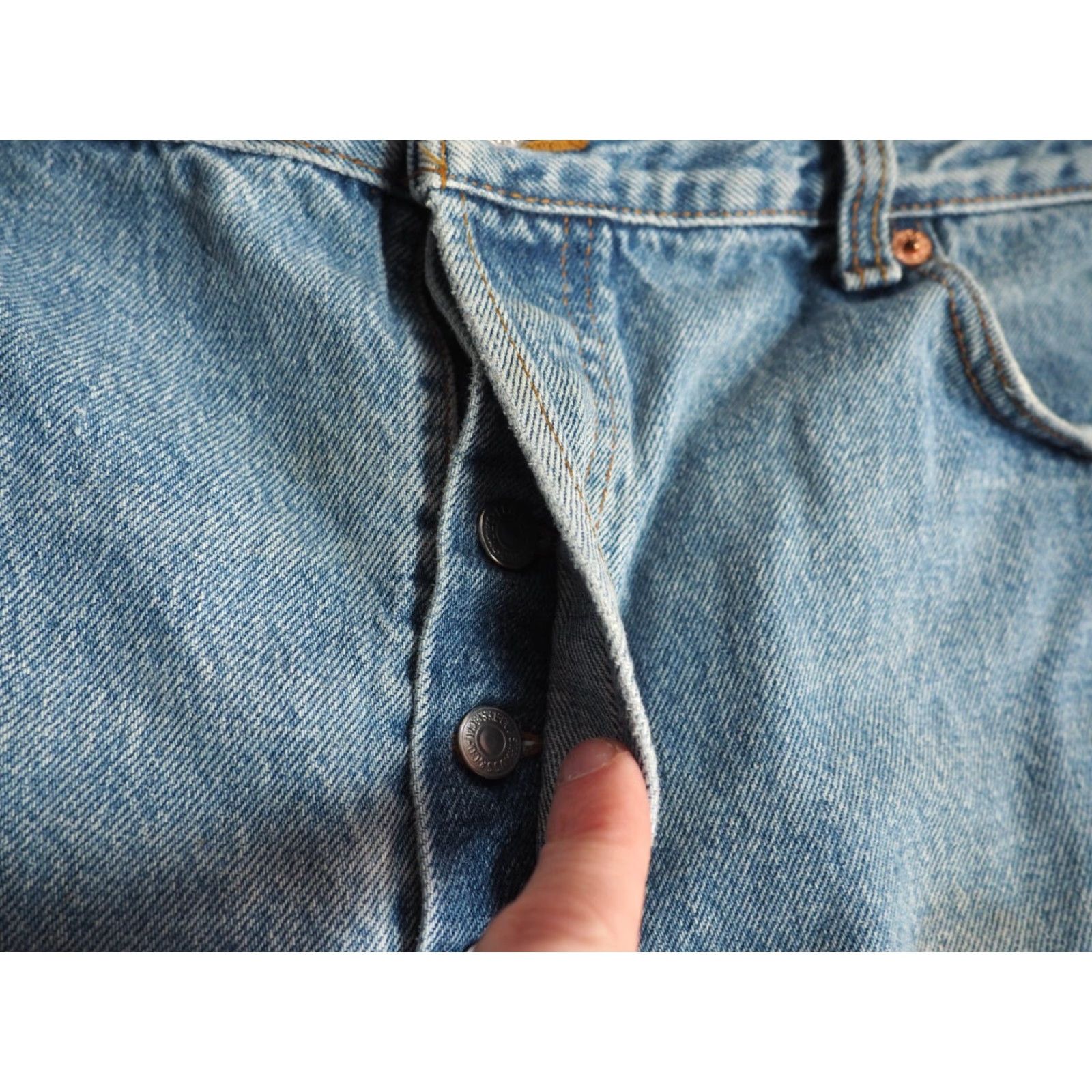Levi's VINTAGE Levi's 501 USA Denim Jeans Pants 39x29 Blue Grunge Distressed 1990s Mens Size US 39 - 7 Thumbnail