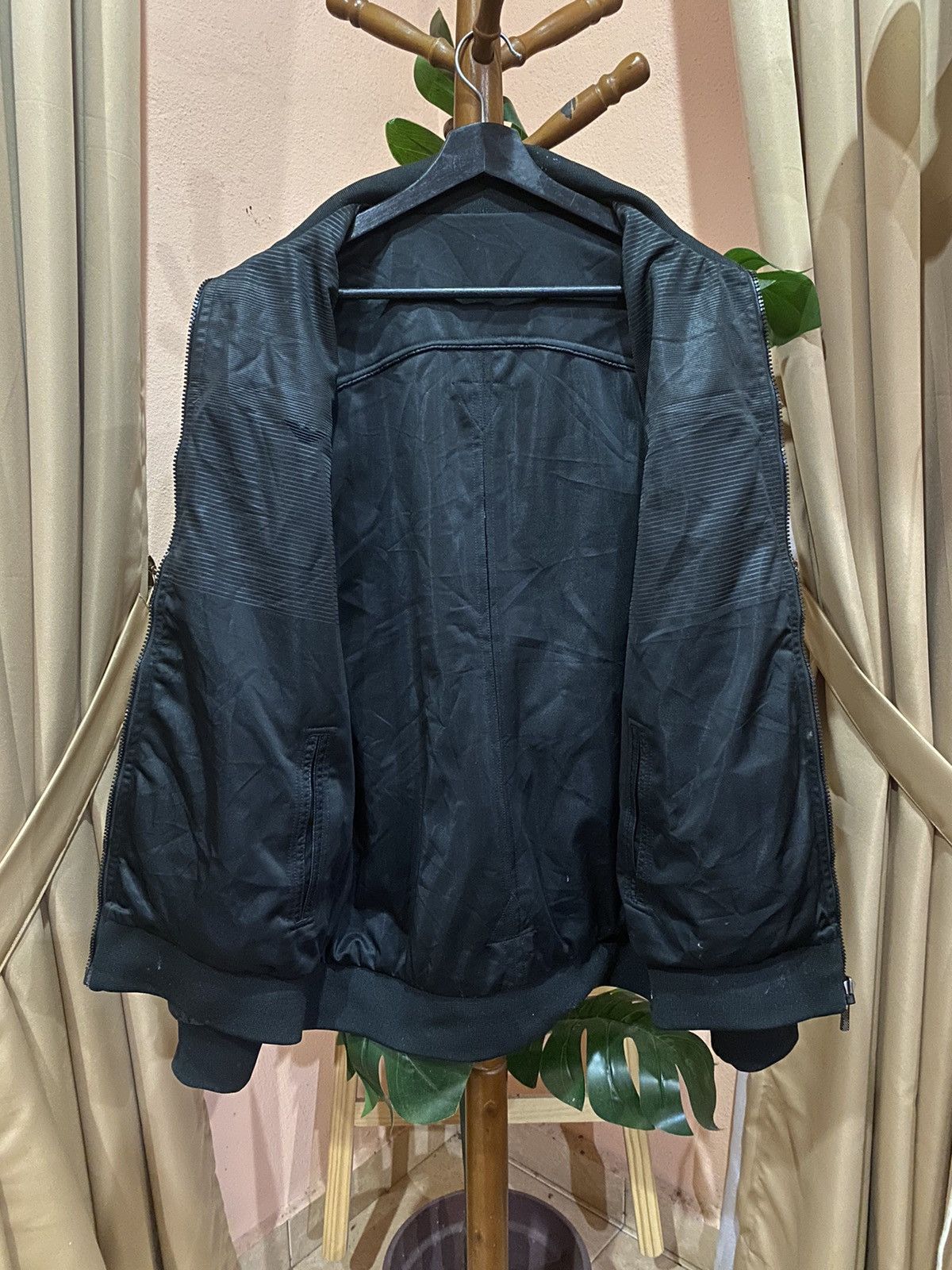 Giorgio Armani VINTAGE GIORGIO ARMANI ALL BLACK JACKET Size US XL / EU 56 / 4 - 9 Thumbnail