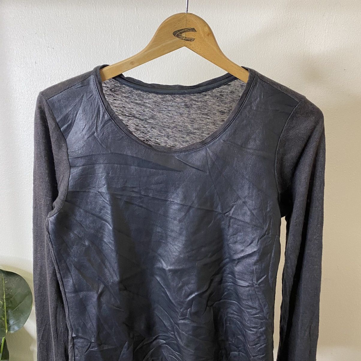 Japanese Brand Galerie Vie Genuine Leather LS Women Tshirt Linen Sleeves Size S / US 4 / IT 40 - 2 Thumbnail