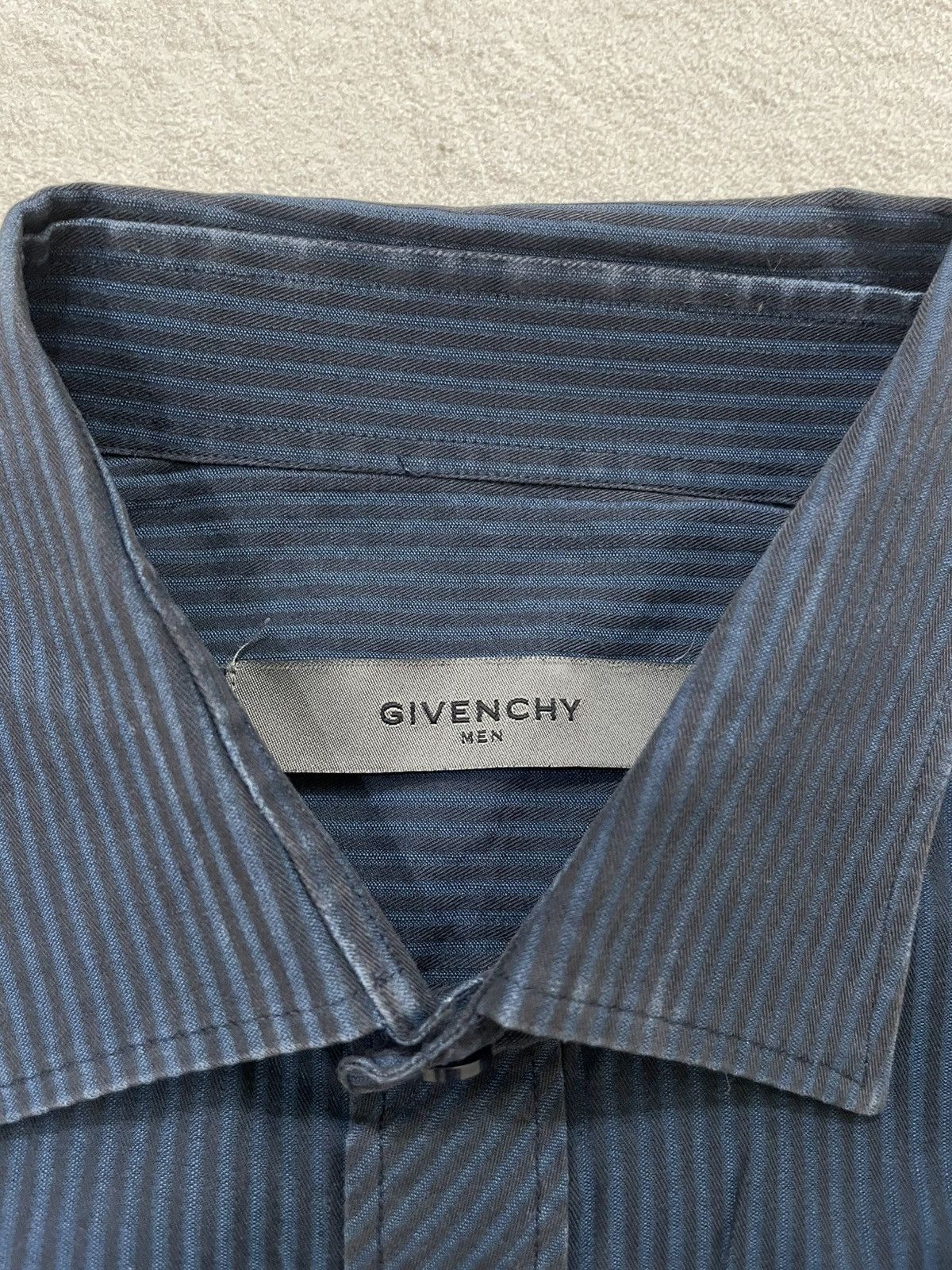 Givenchy Givenchy Archival Stripped Long Shirt Embroidered Y2K Ifsix Size US L / EU 52-54 / 3 - 6 Thumbnail