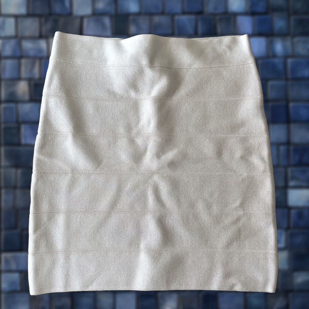 Bebe VINTAGE bebe Bandage Skirt Women's M Beige/Pink Solid Stretch NWT 90s Y2K Frat Party/Cocktail Short Skirt Mens/Womens Size 32" / US 10 / IT 46 - 1 Thumbnail