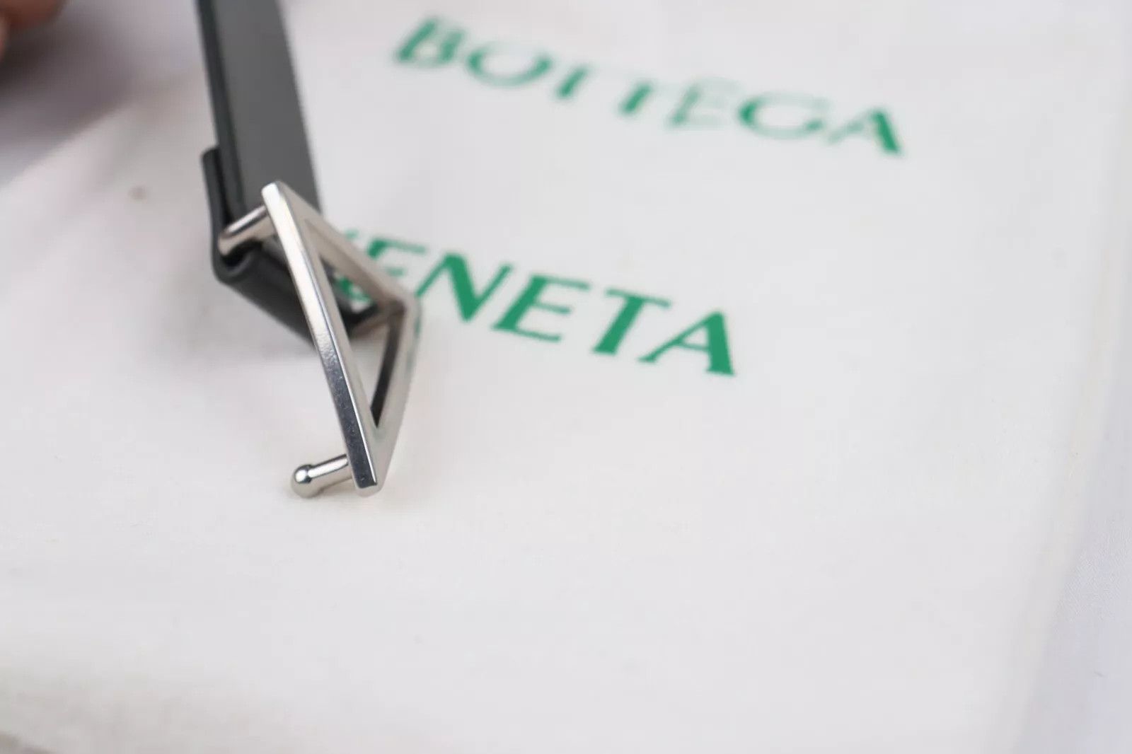 Bottega Veneta o1rshd1 Size: 105cm / Calf/Light Belt in Camping/Silver Size 40 - 7 Thumbnail