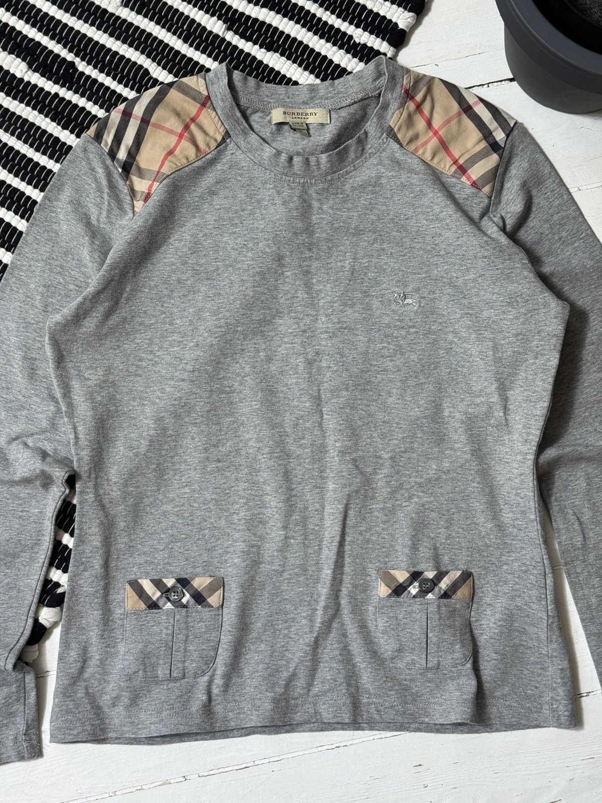 Burberry VINTAGE BURBERRY NOVA CHECK 2000s CUTE LONG SLEEVE Size S / US 4 / IT 40 - 2 Thumbnail
