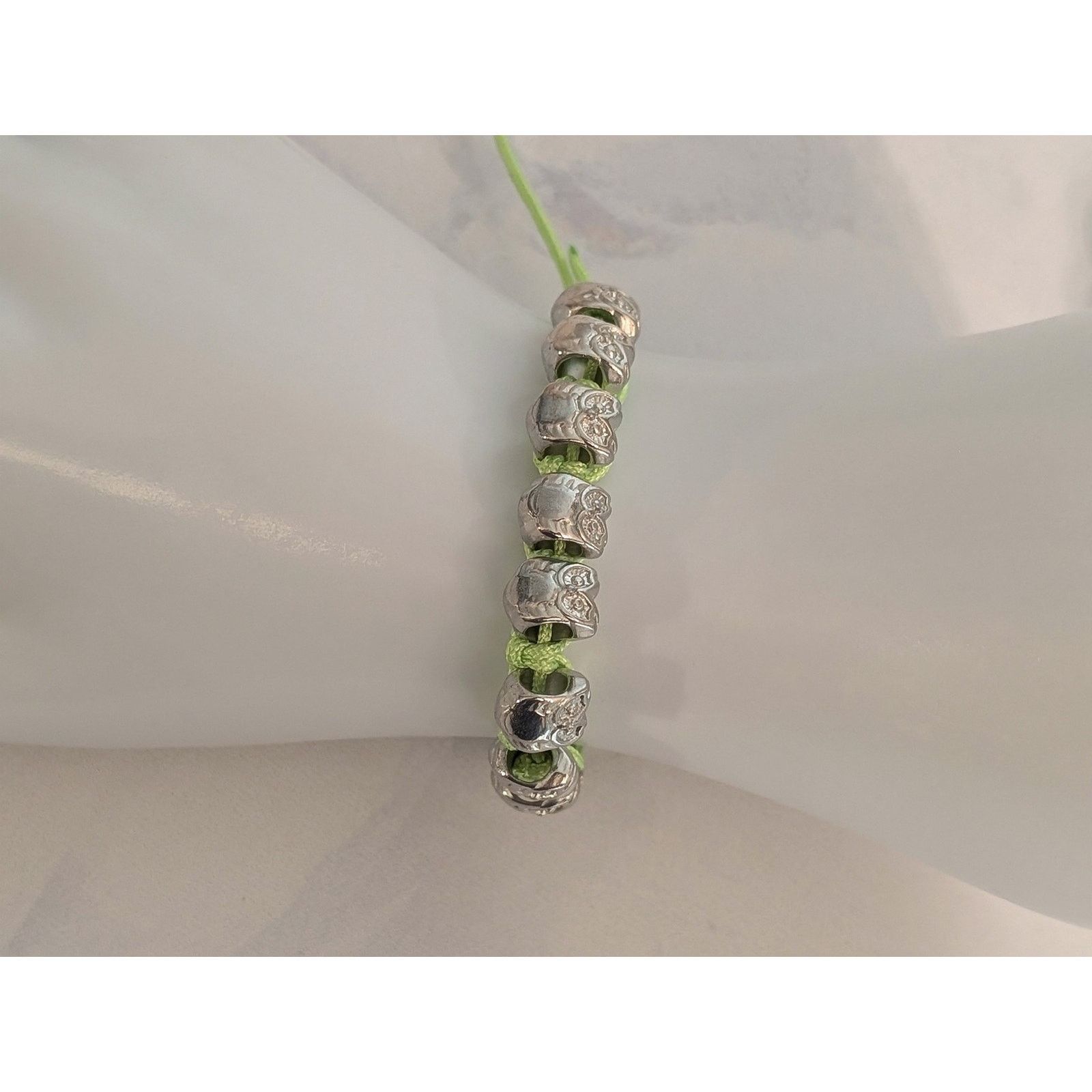 Vintage Cute VTG Lime & Silver Owl Bead Paracord Adjustable Bracelet Size ONE SIZE - 4 Thumbnail