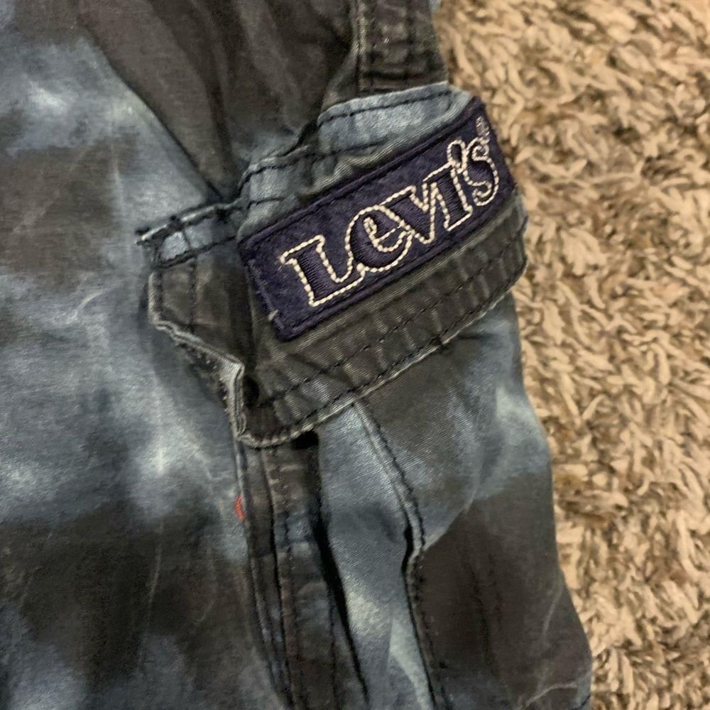 Levi's Women’s Levi’s Shorts Size 34" / US 12 / IT 48 - 2 Thumbnail
