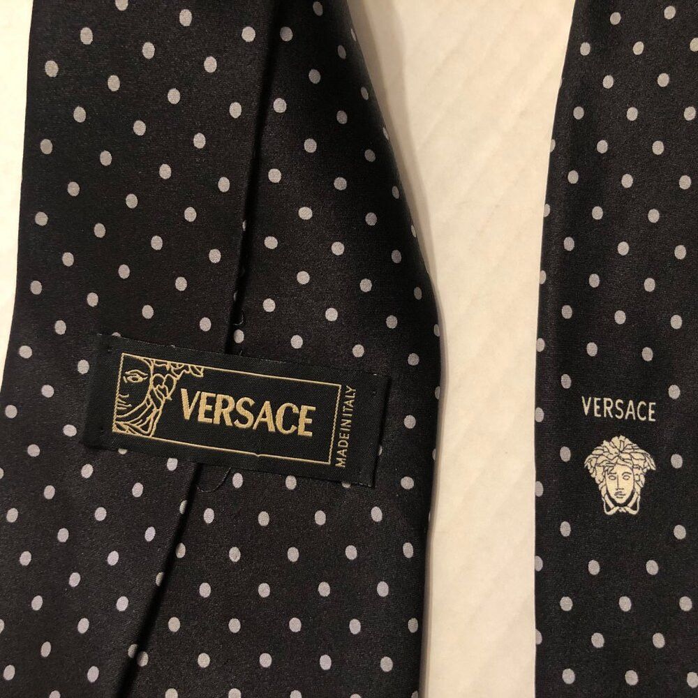 Versace VERSACE MEN'S BLACK 100%SILK TIE 3 3/4" X 60" MADE IN ITALY Size ONE SIZE - 6 Thumbnail