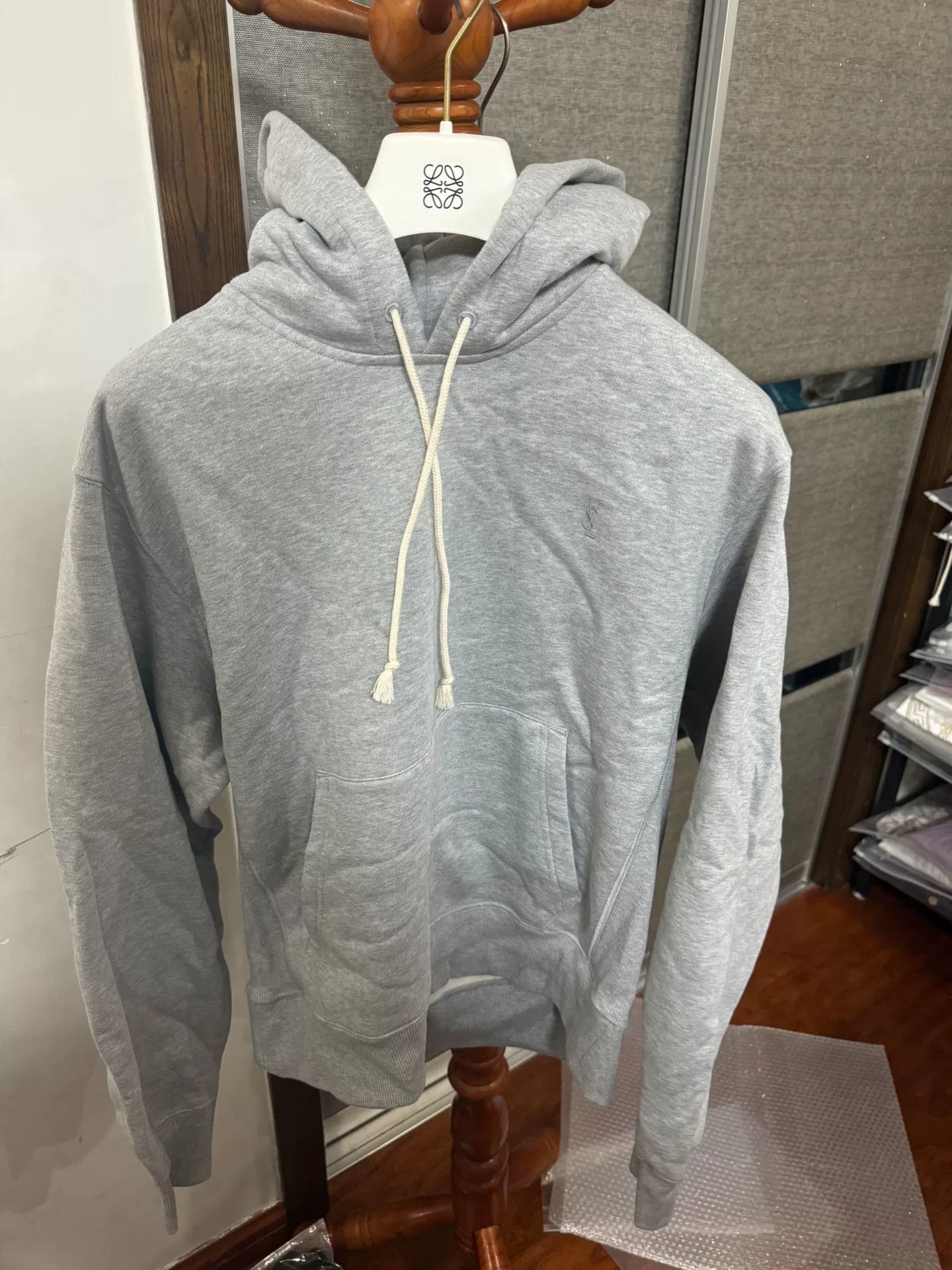 Saint Laurent Paris Saint Laurent Gray Small Logo Hoodie Size US L / EU 52-54 / 3 - 1 Thumbnail