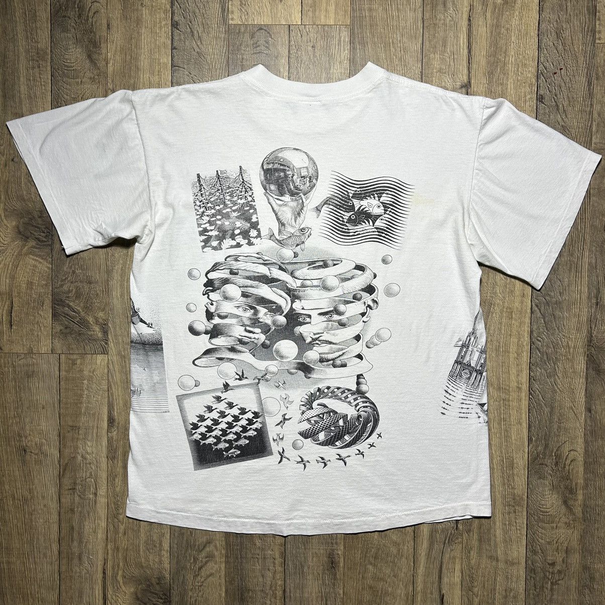 Vintage Vintage 90s M.C. Escher Graphic T-Shirt Art Tee 1991 Size XL Size US XL / EU 56 / 4 - 7 Thumbnail