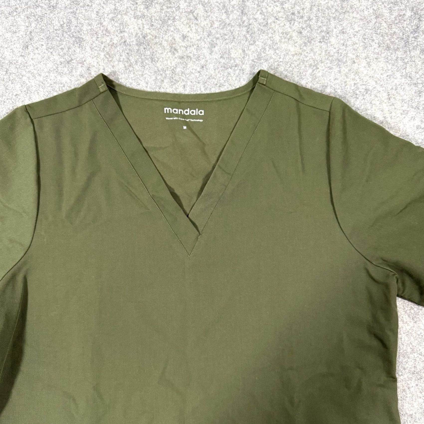 Vintage Mandala Scrubs Shirt Women M Green Equa-Tek Medical Pockets 41" Chest 27" Length/ Sleeve See Photos Vintage? No Size M / US 6-8 / IT 42-44 - 2 Thumbnail