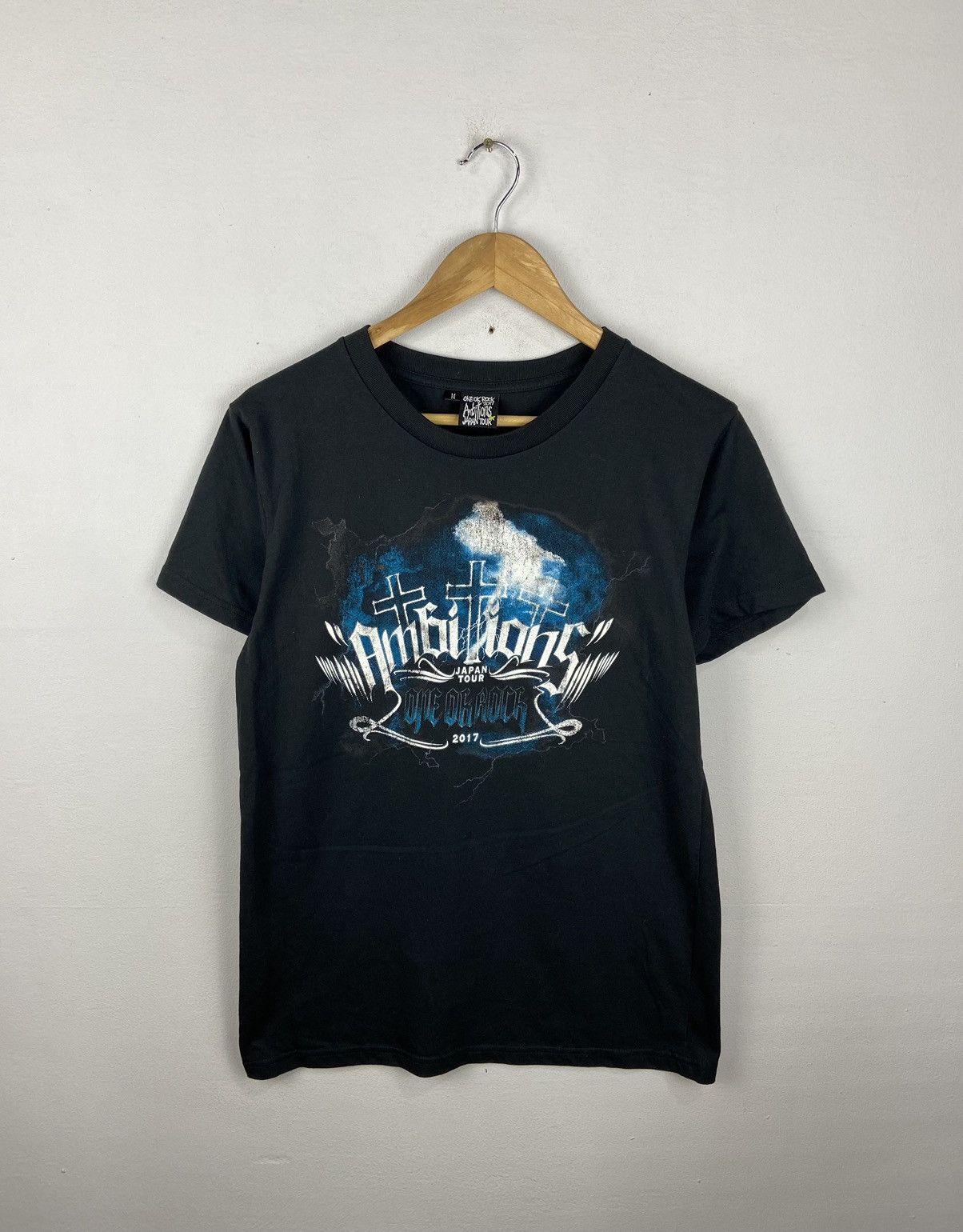 Band Tees × Japanese Brand One ok Rock Ambition Tour Tee Size US M / EU 48-50 / 2 - 1 Thumbnail