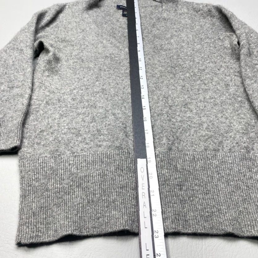 Banana Republic Banana Republic 100% Cashmere Women's Medium Gray Sweater V Neck Preppy School Size M / US 6-8 / IT 42-44 - 7 Thumbnail