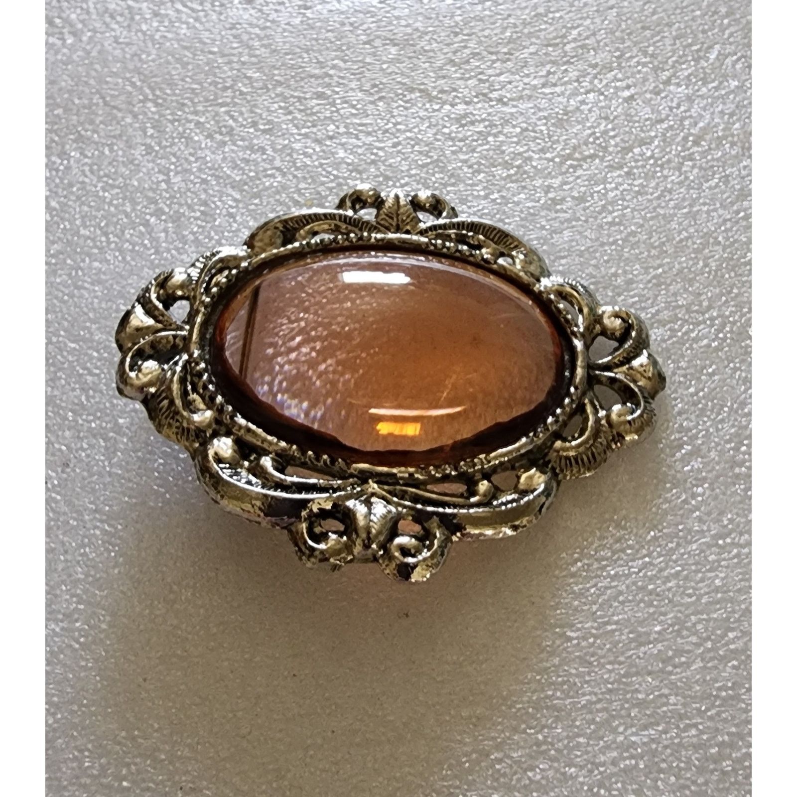 Nordstrom Vintage Metal Brooch w/ Pink Brooch Victorian Jewelry Size ONE SIZE - 2 Thumbnail