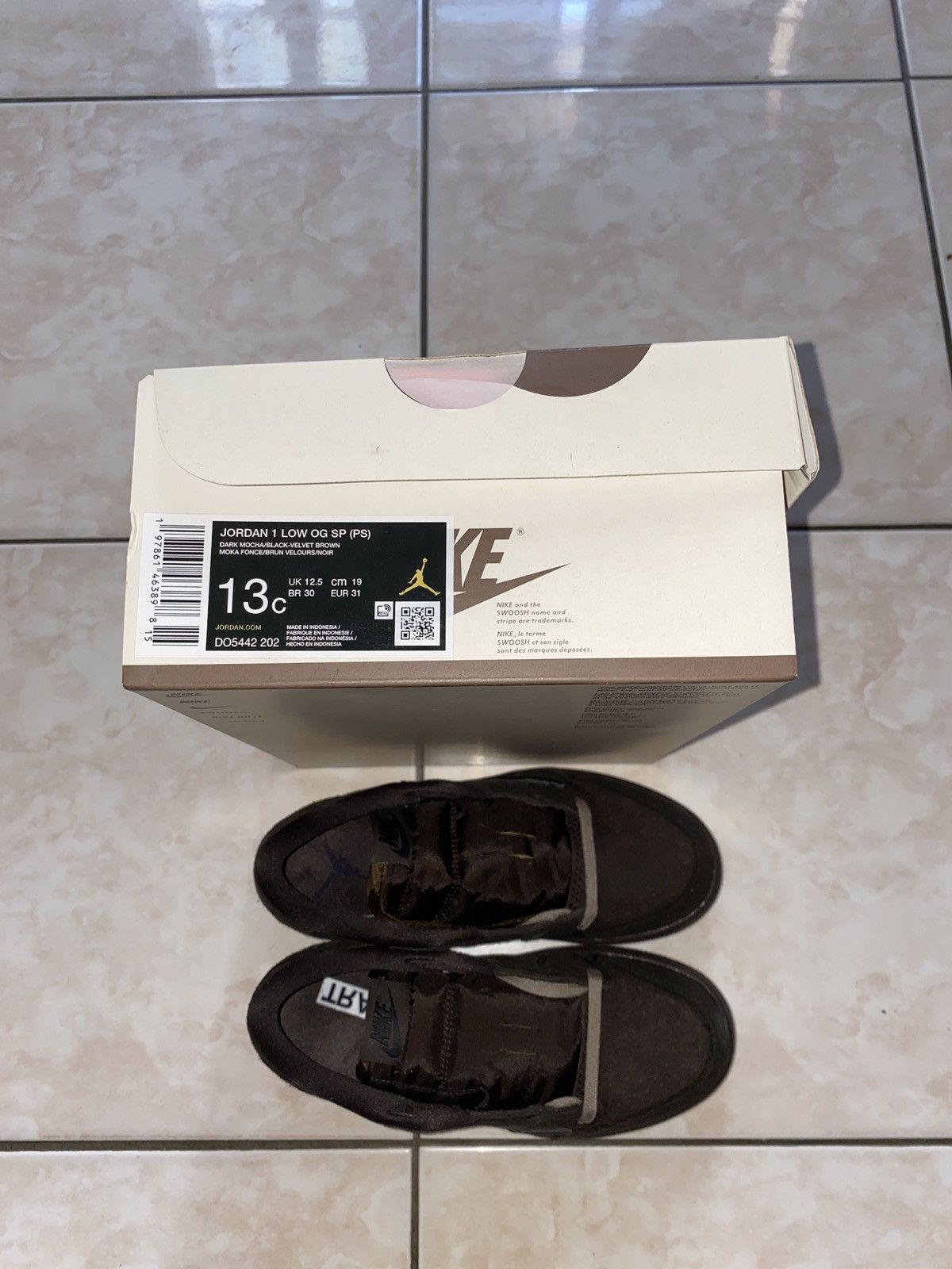 Jordan Brand × Nike Nike Air Jordan 1 Low x Travis Scott Velvet Brown (PS) Size US 5 / EU 37 - 7 Thumbnail