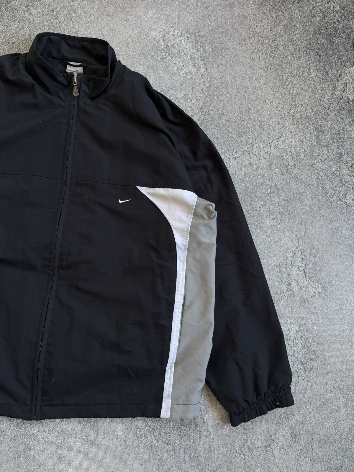 Nike Nike L/size swoosh light track jacket bomber olympic retro Size US L / EU 52-54 / 3 - 7 Thumbnail