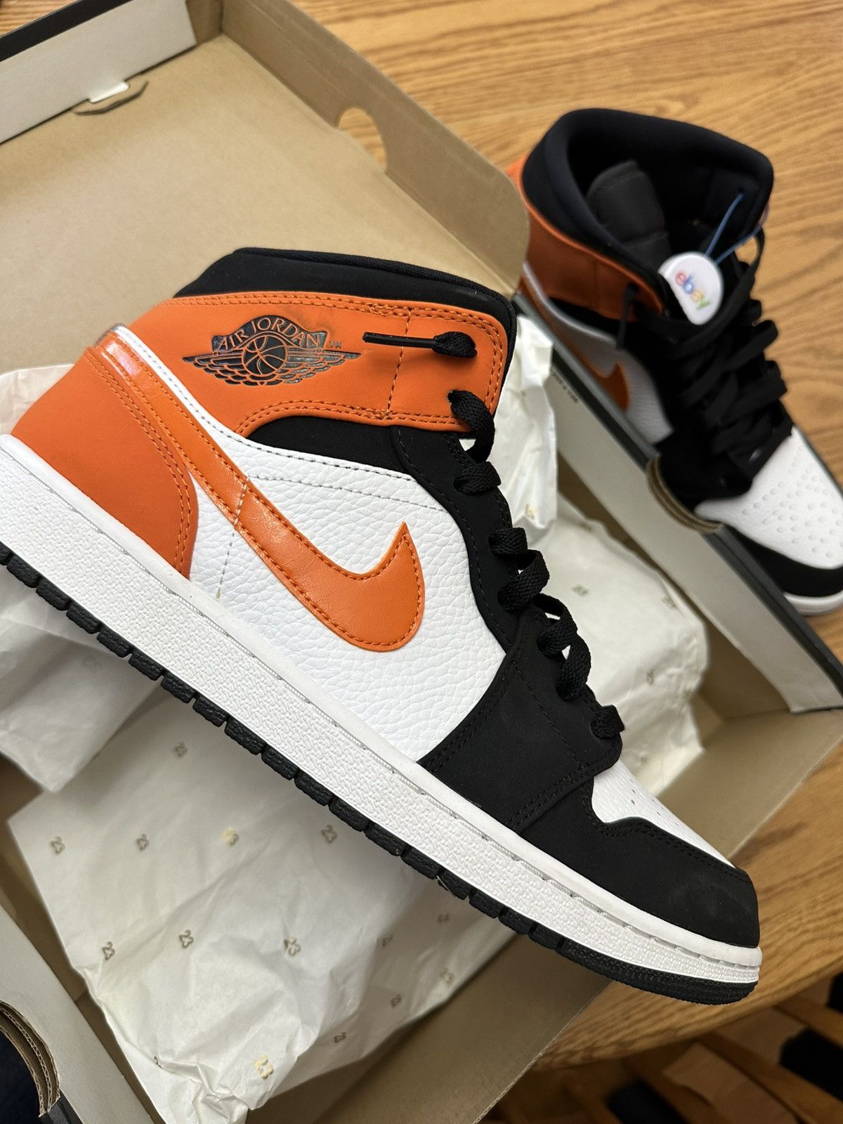 Jordan Brand × Nike Jordan 1 Shattered Backboard Retro Mid Size US 11 / EU 44 - 3 Thumbnail