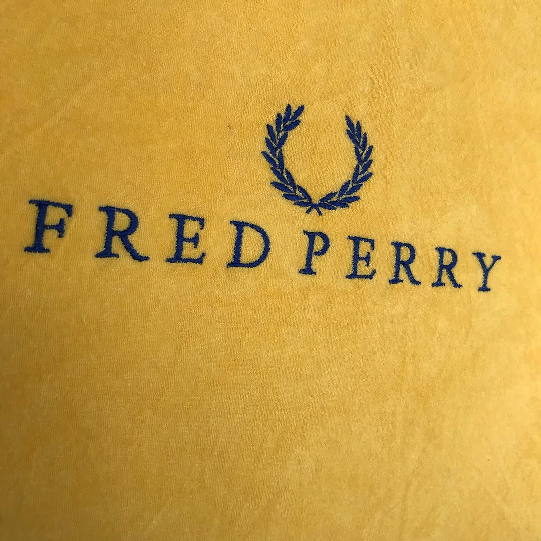 Fred Perry Embroidery center logo Size US L / EU 52-54 / 3 - 4 Thumbnail