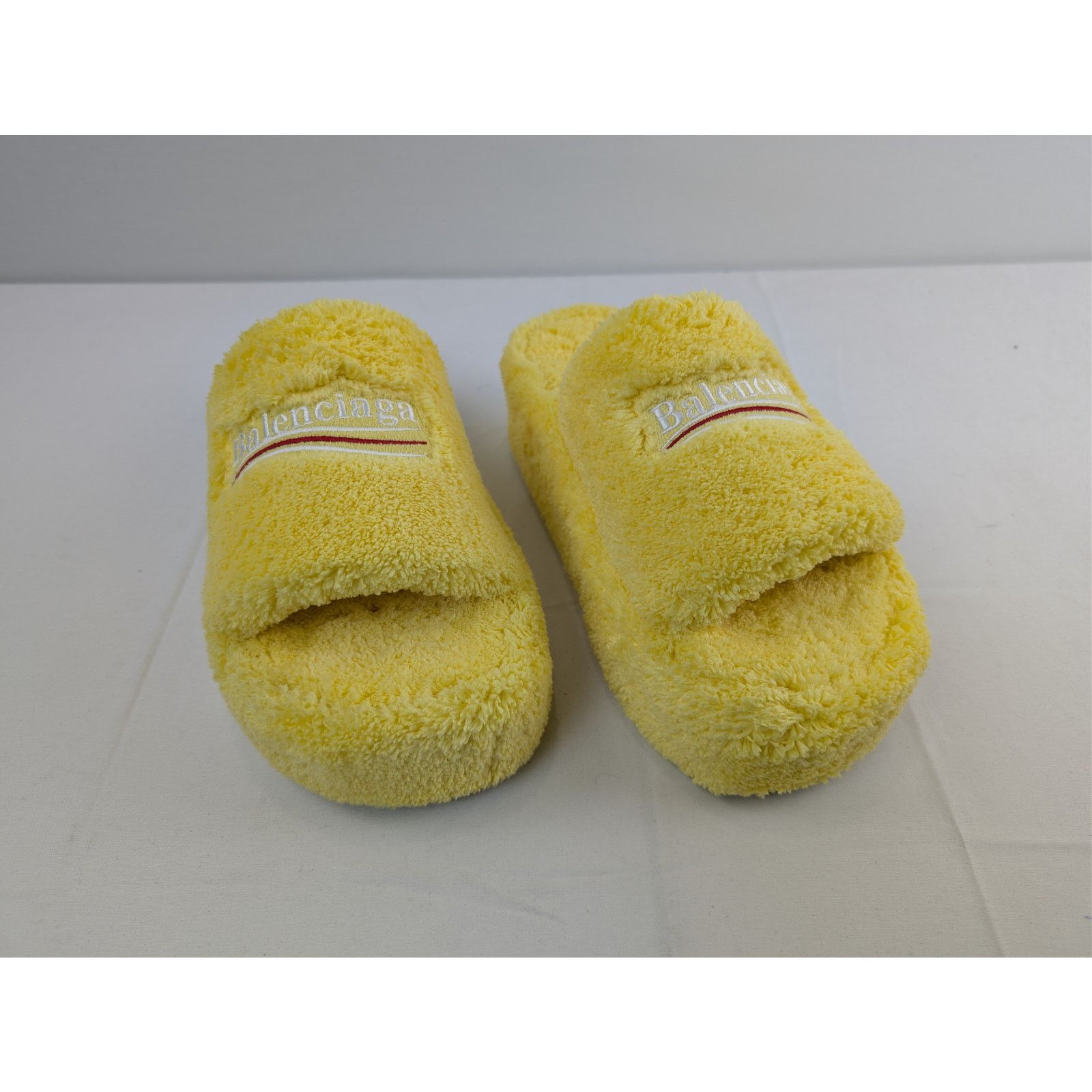 Balenciaga o1rshd1 Furry Platform Slides Slippers in Yellow/White/Red Size US 9 / IT 39 - 6 Thumbnail