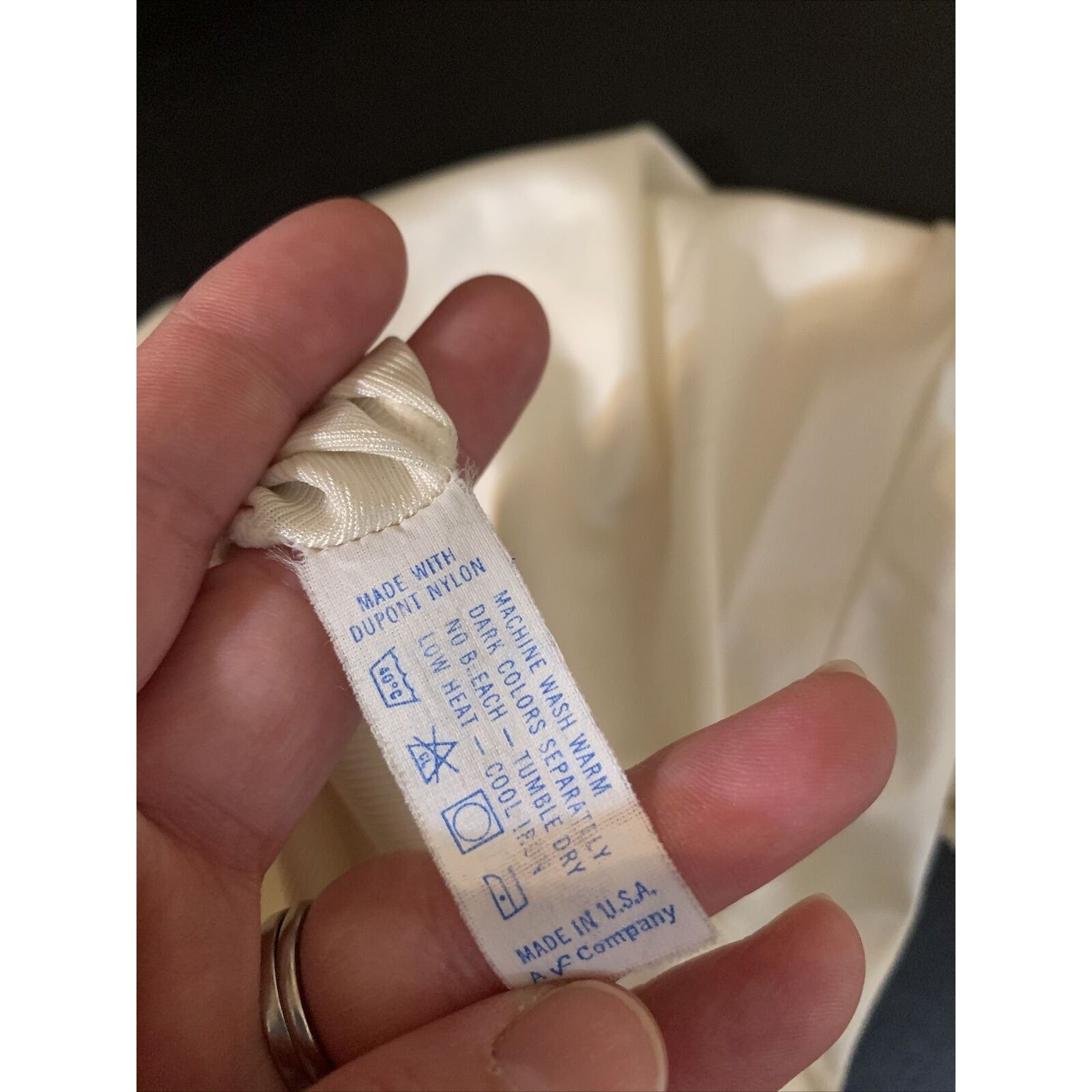 Vintage Vintage Vanity Fair Half Slip USA Ivory 28” Small Size ONE SIZE - 6 Thumbnail