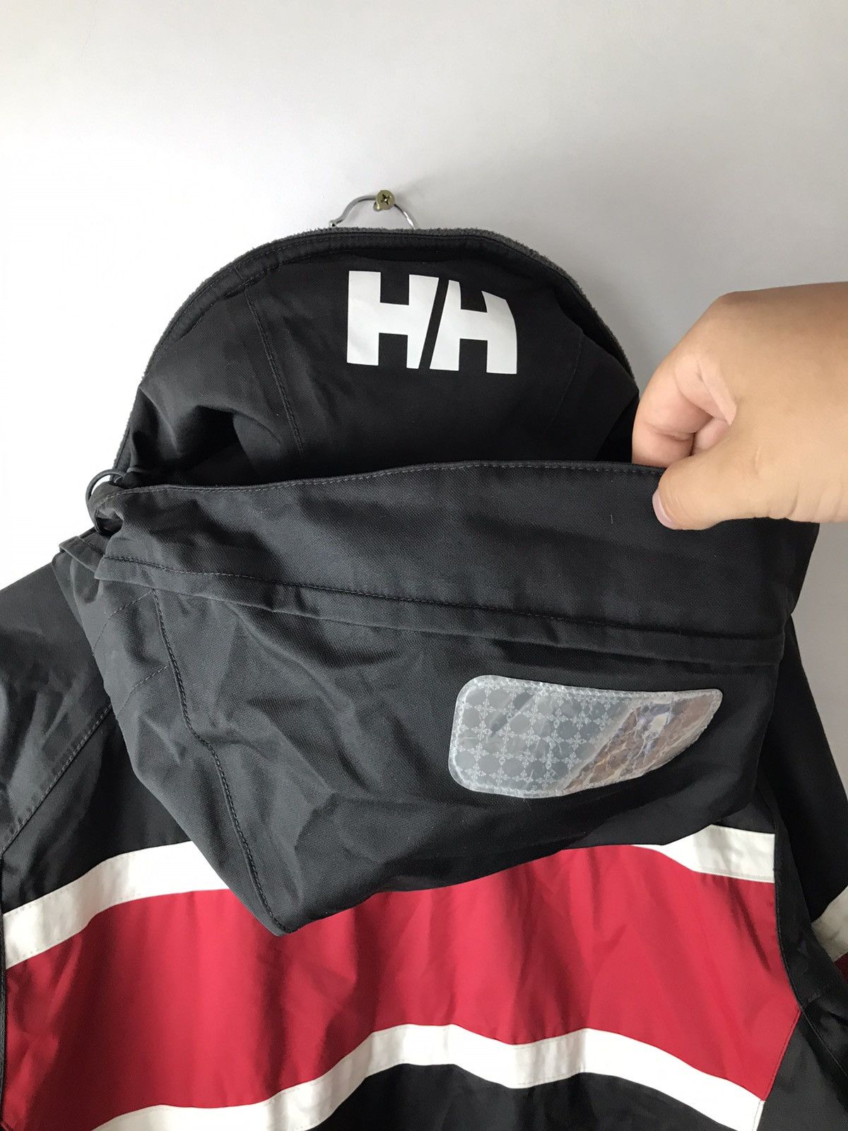 Helly Hansen Helly Hansen Windbreaker,Waterproof Hooded Jacket,Coat Size US L / EU 52-54 / 3 - 11 Thumbnail